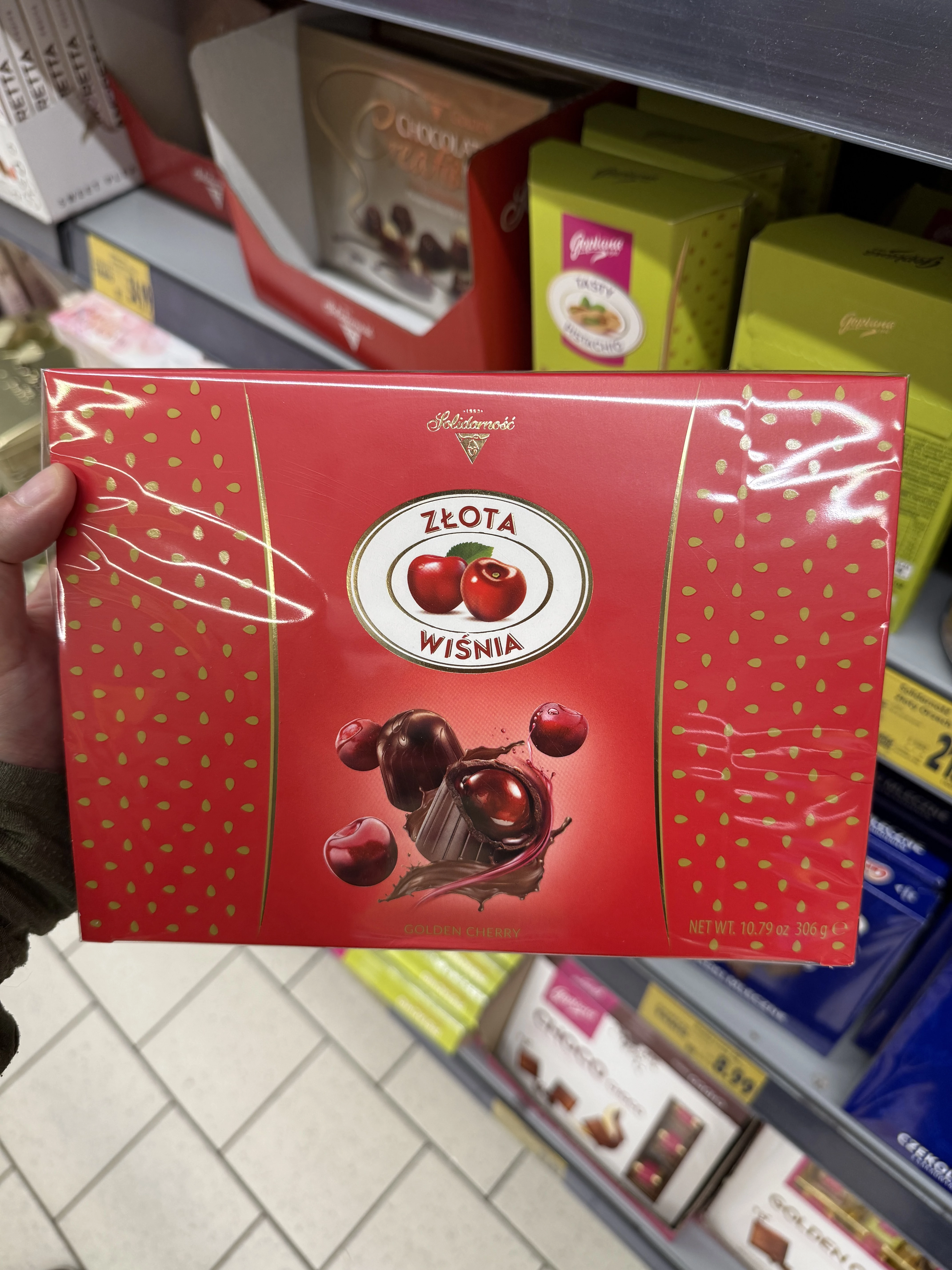 Solidarność Złota Wiśnia czekoladki z wiśnią alkoholizowaną | 306g