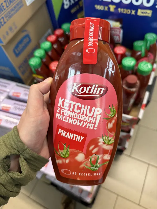 Kotlin Ketchup pikantny z pomidorami malinowymi | 950g