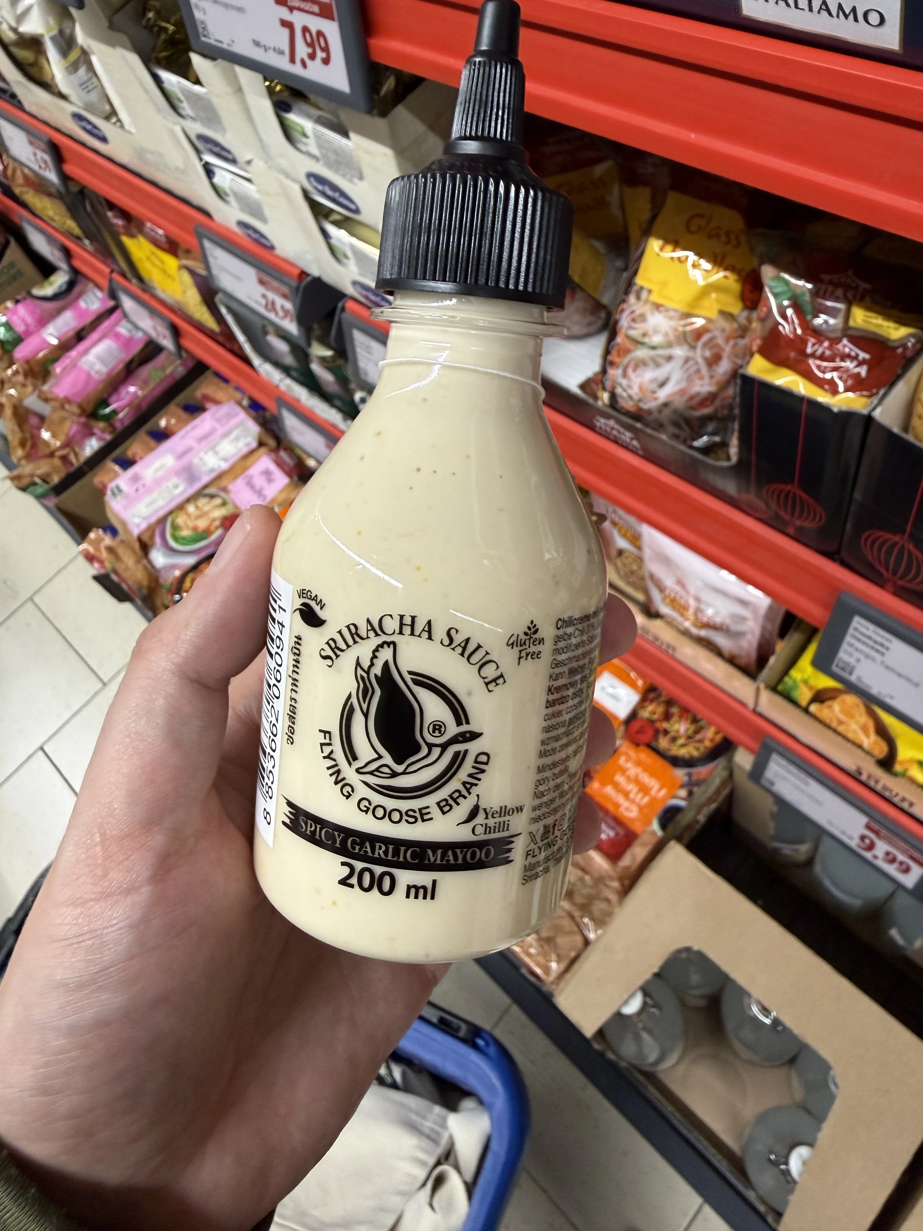 Flying Goose Brand Sriracha Sauce – Spicy Garlic Mayoo Yellow Chilli | 200ml