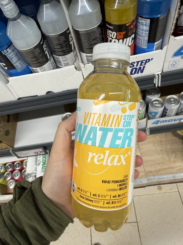 Saguaro Vitamin Step’ On Water Relax smak kwiat pomarańczy i moreli z dodatkiem melisy | 550ml