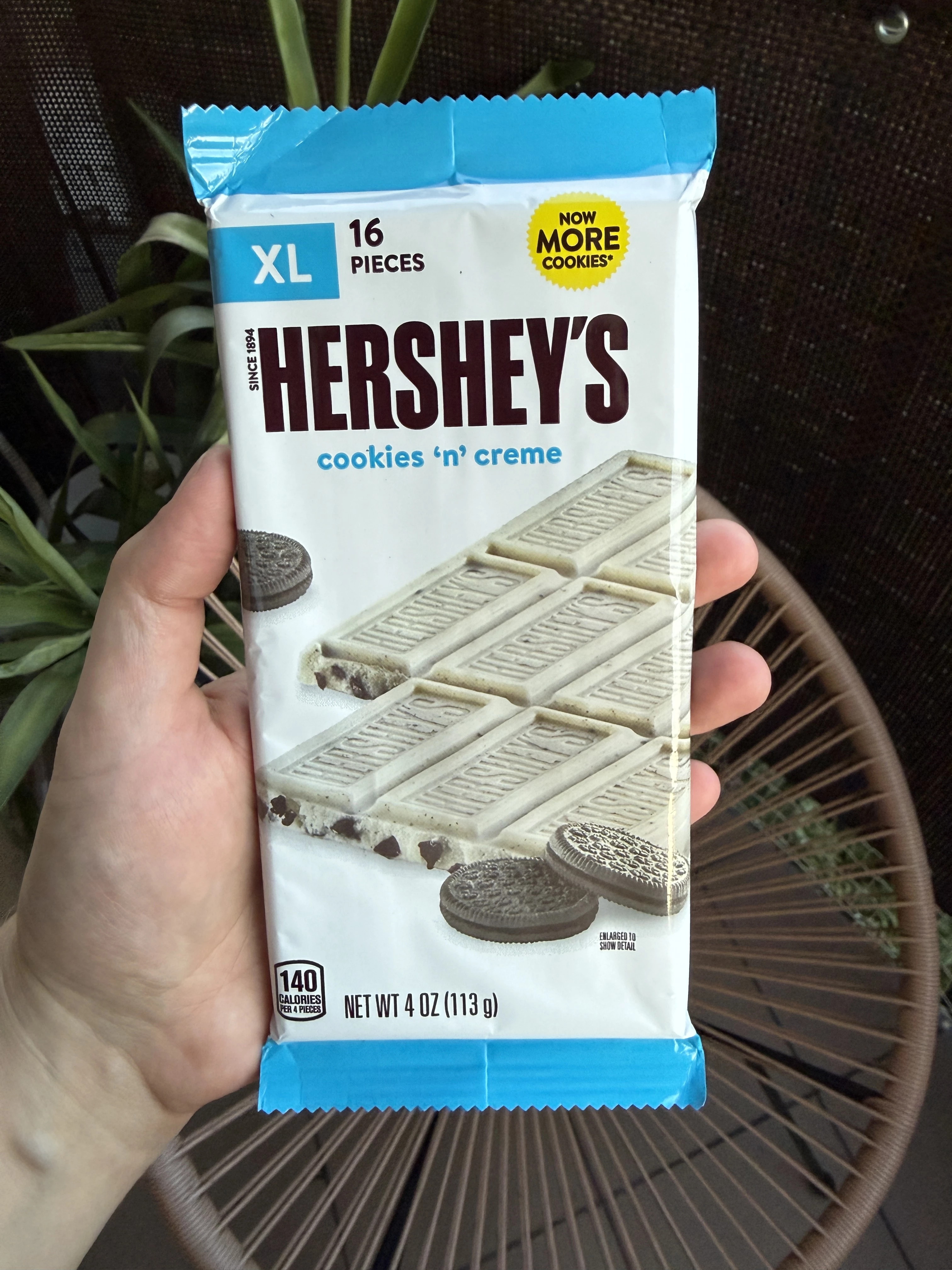 Hershey’s Cookies 'n’ Creme XL Candy Bar | 113g