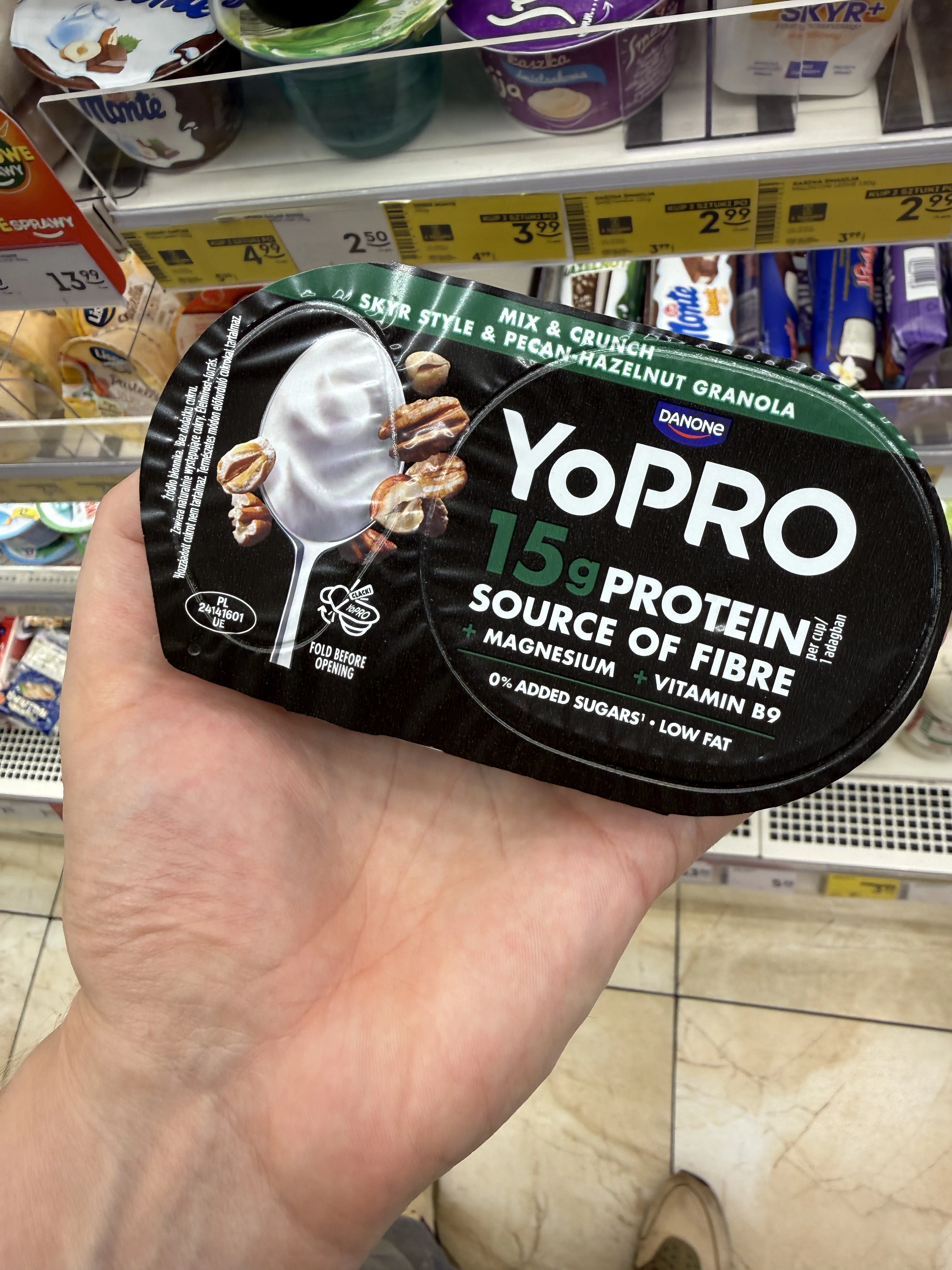 YoPRO Mix & Crunch – Skyr Style & Pecan-Hazelnut Granola | 132g