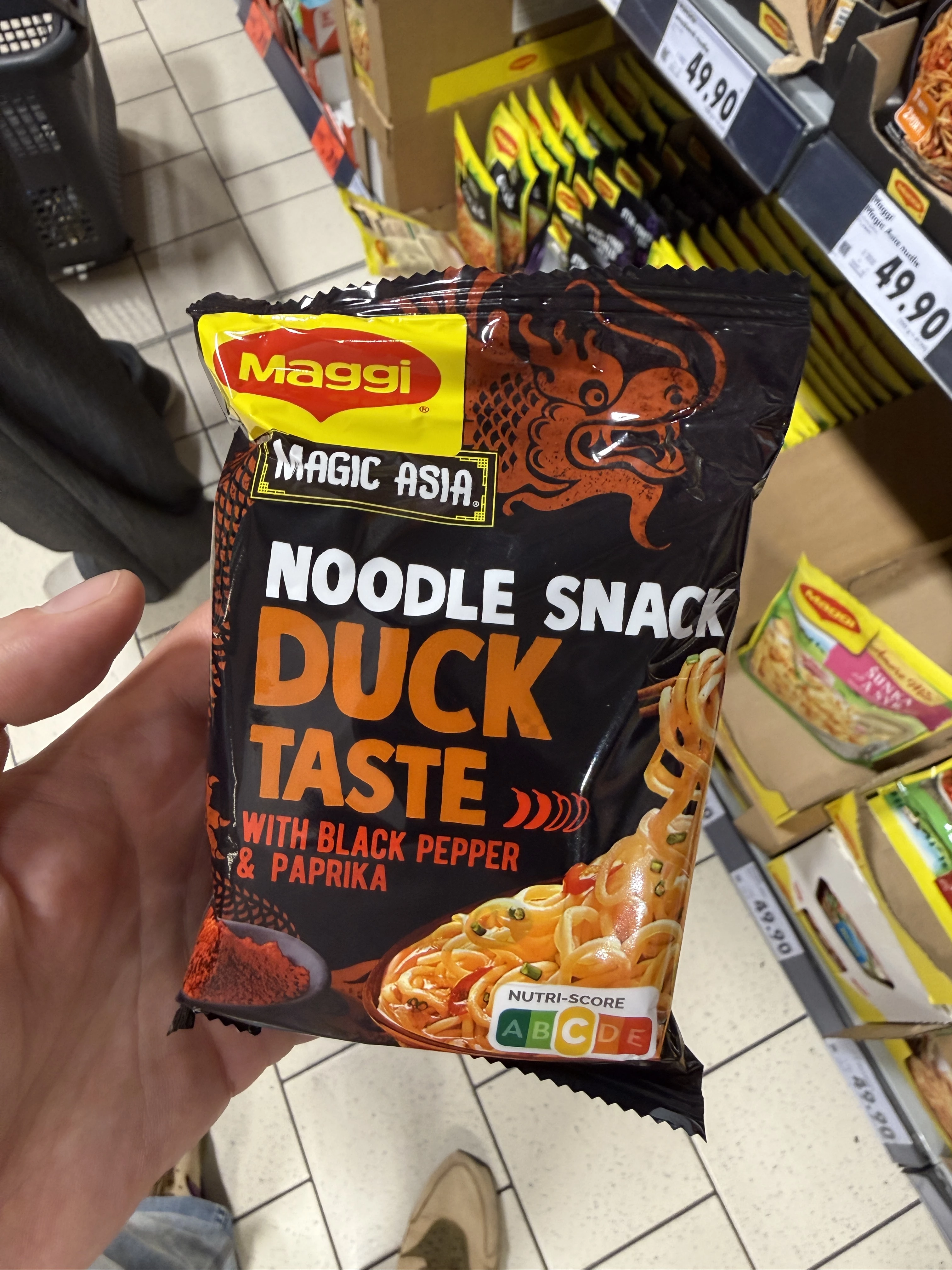Maggi Magic Asia Noodle Snack Duck Taste with Black Pepper & Paprika | 62g