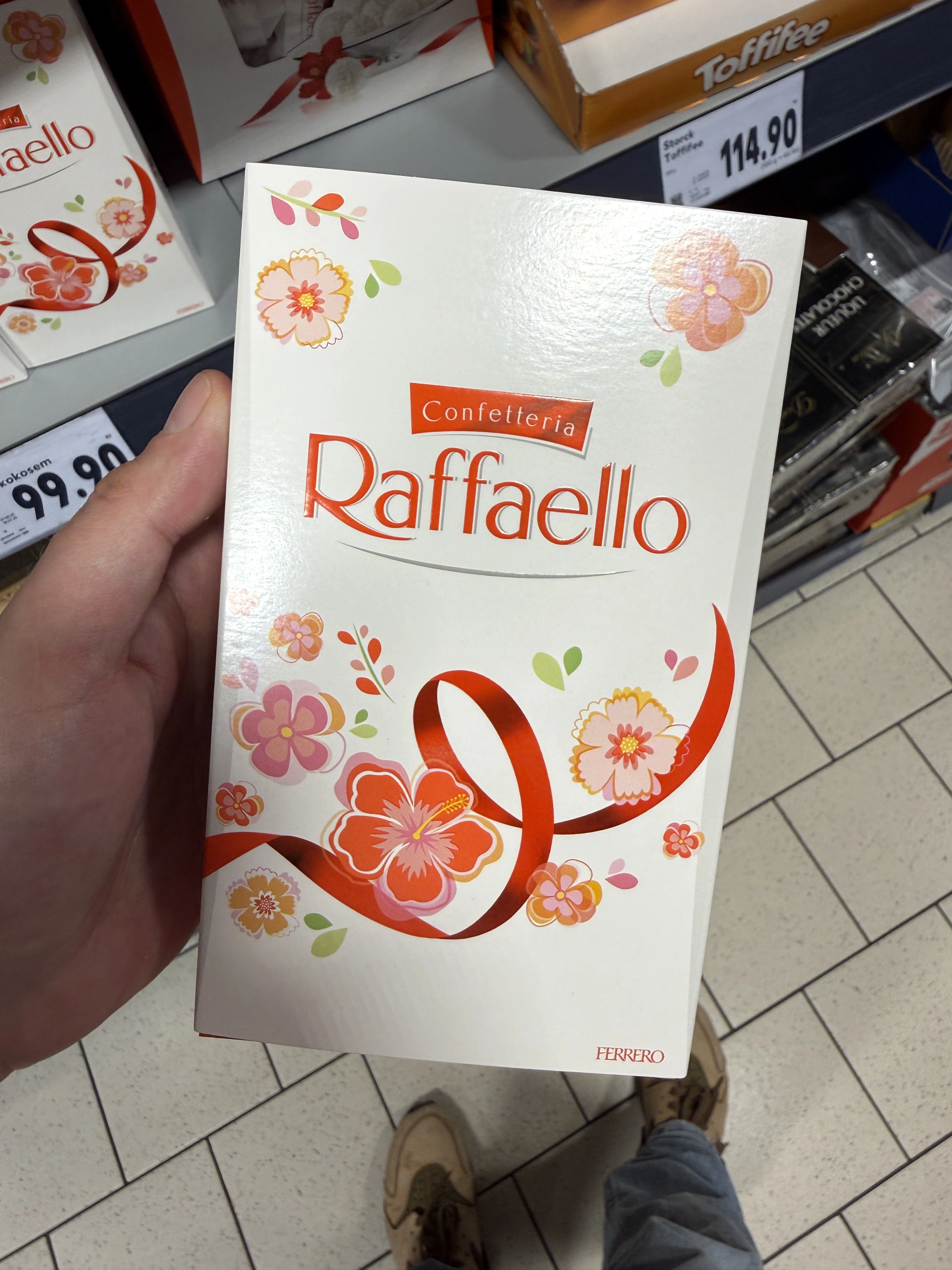Raffaello T8 edycja kwiatowa | 80g