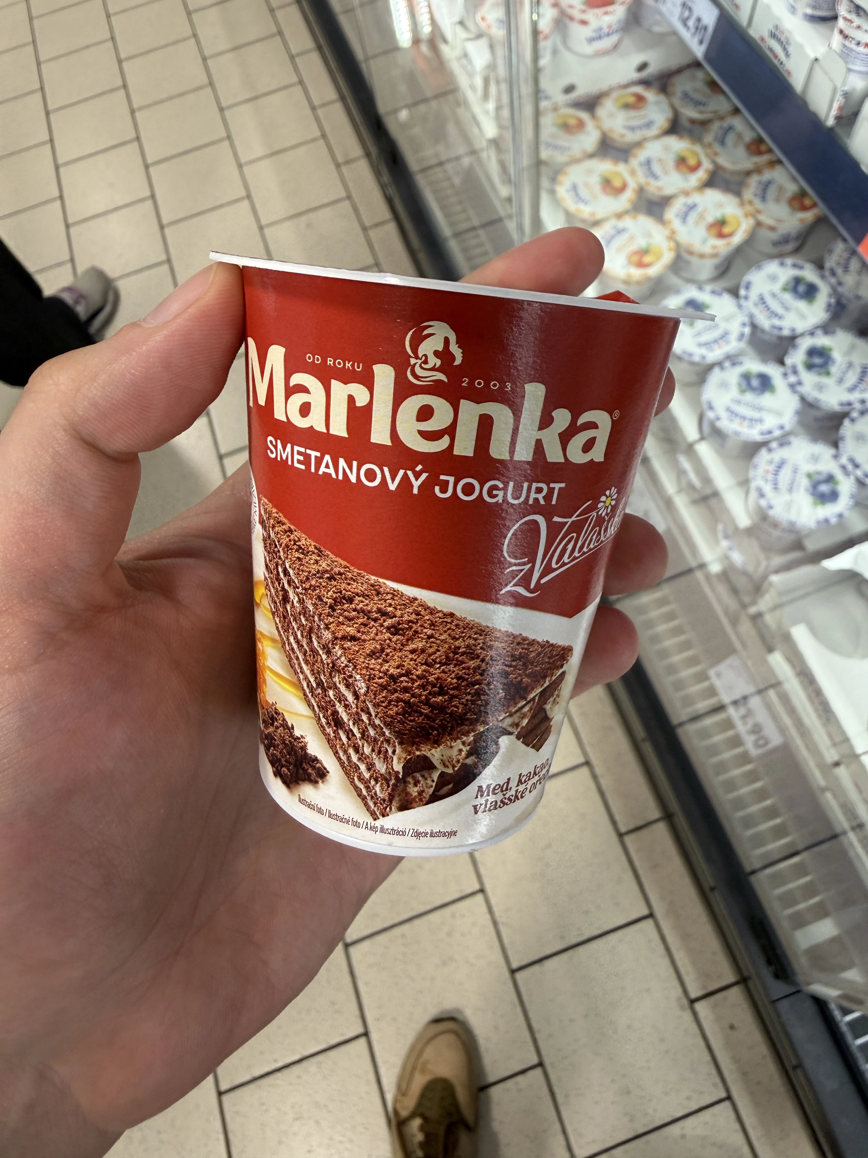 Marlenka Smetanový jogurt z Valašska med, kakao, vlašské ořechy / Jogurt śmietankowy o smaku tortu miodowego z kakao i orzechami włoskimi | 150g