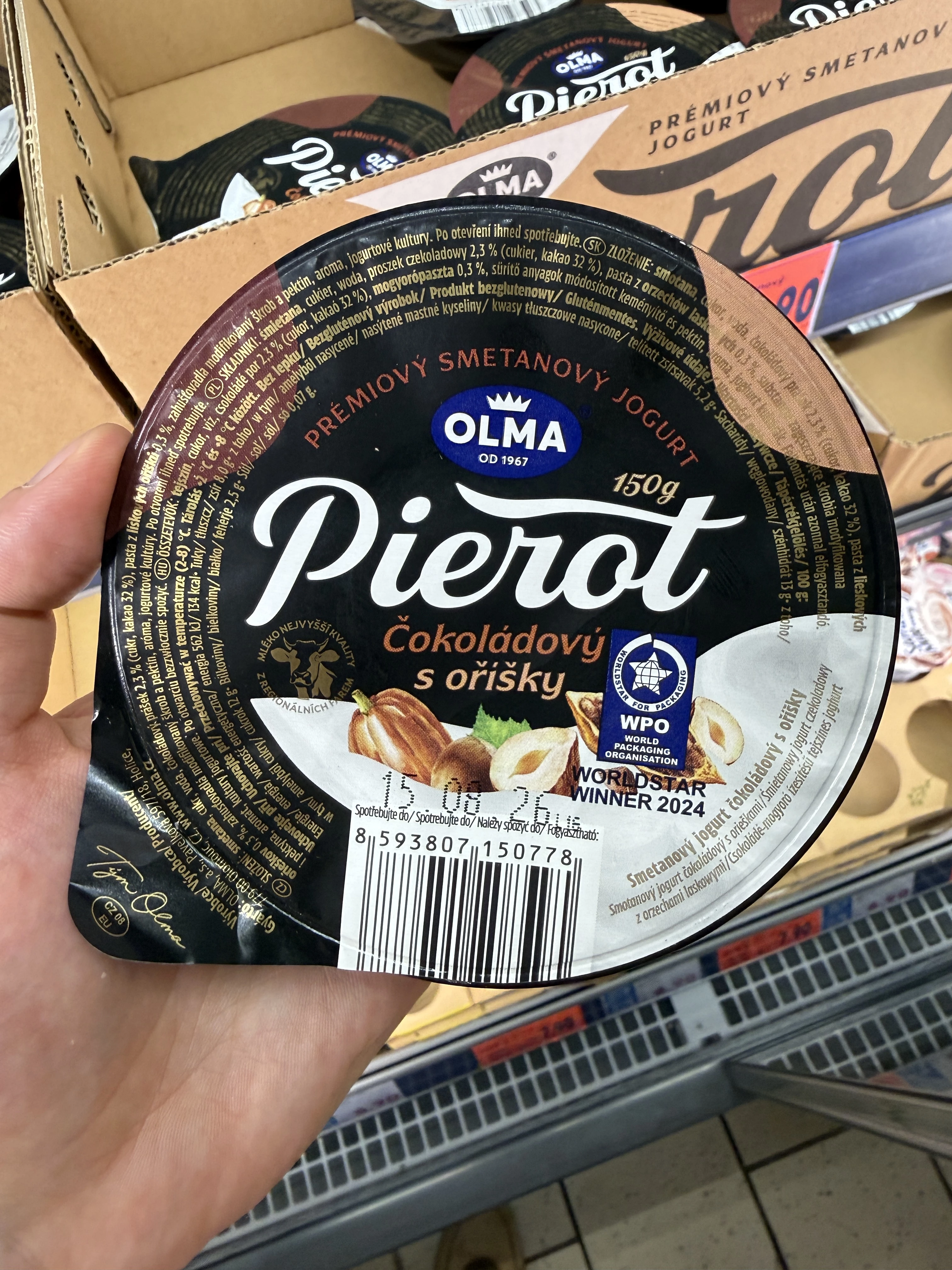 Olma Pierot Čokoládový s oříšky / Śmietanowy jogurt czekoladowy z orzechami laskowymi | 150g