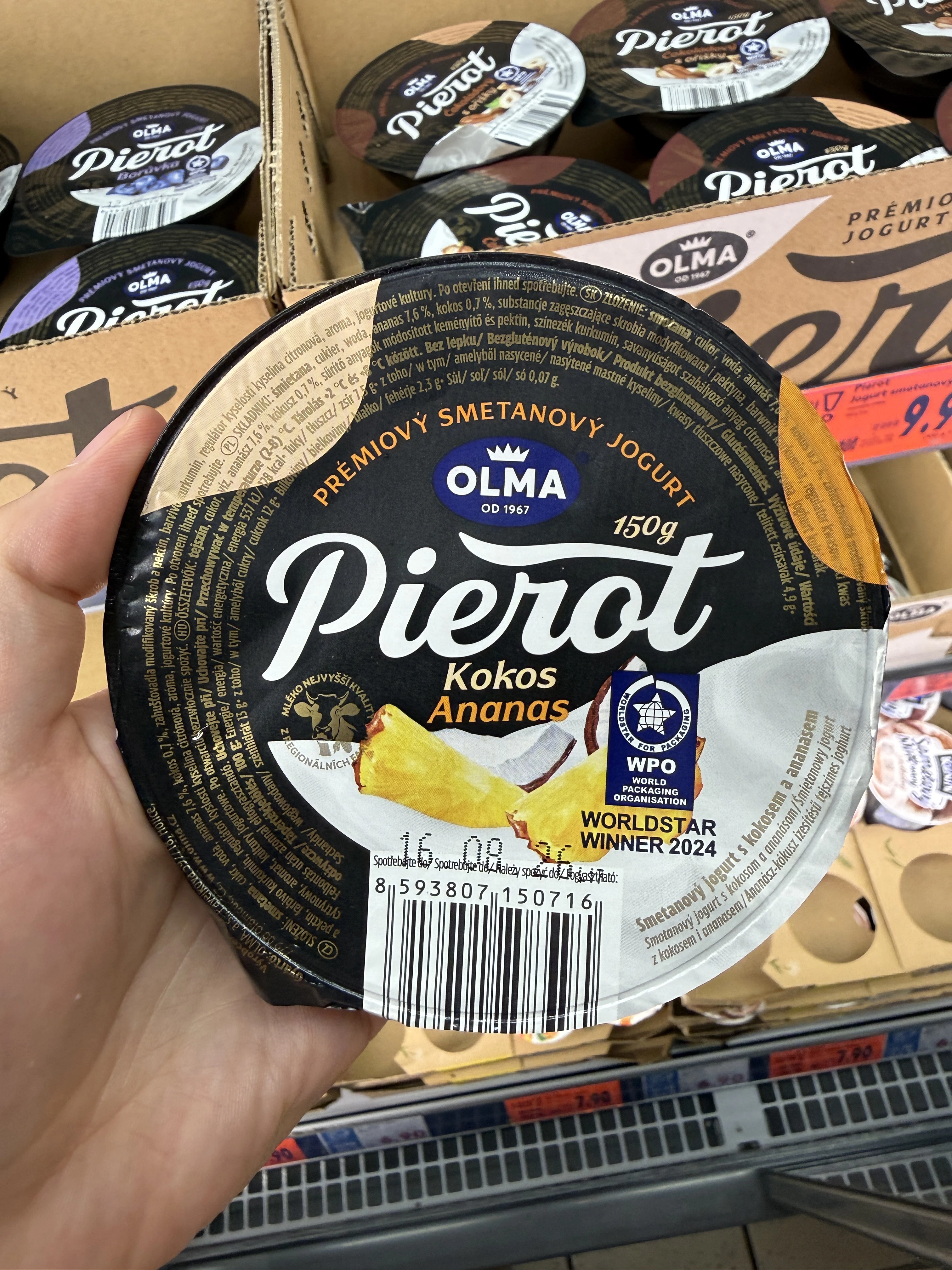 Olma Pierot Kokos Ananas / Śmietanowy jogurt z kokosem i ananasem | 150g