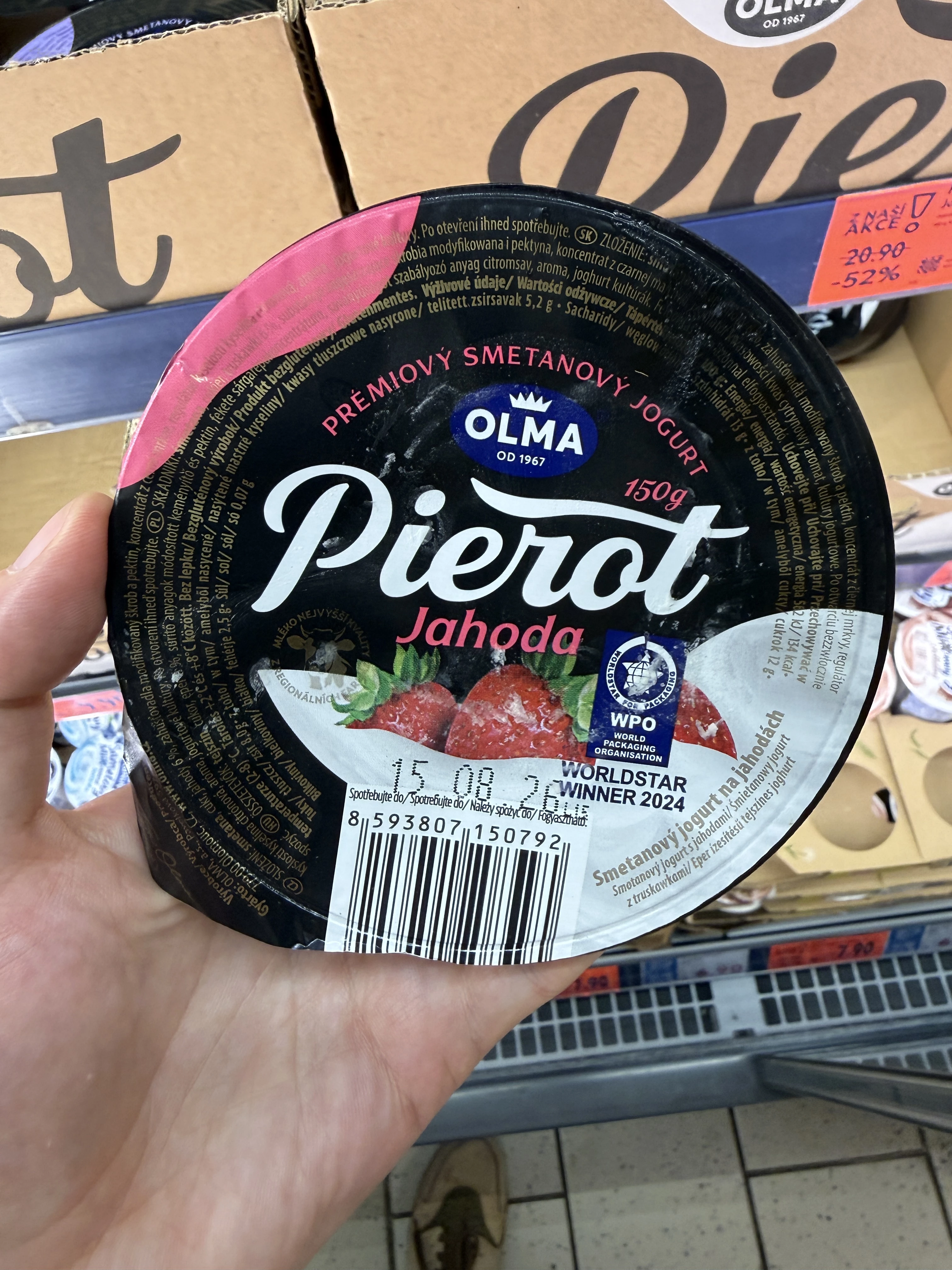 Olma Pierot Jahoda / Śmietanowy jogurt z truskawkami | 150g