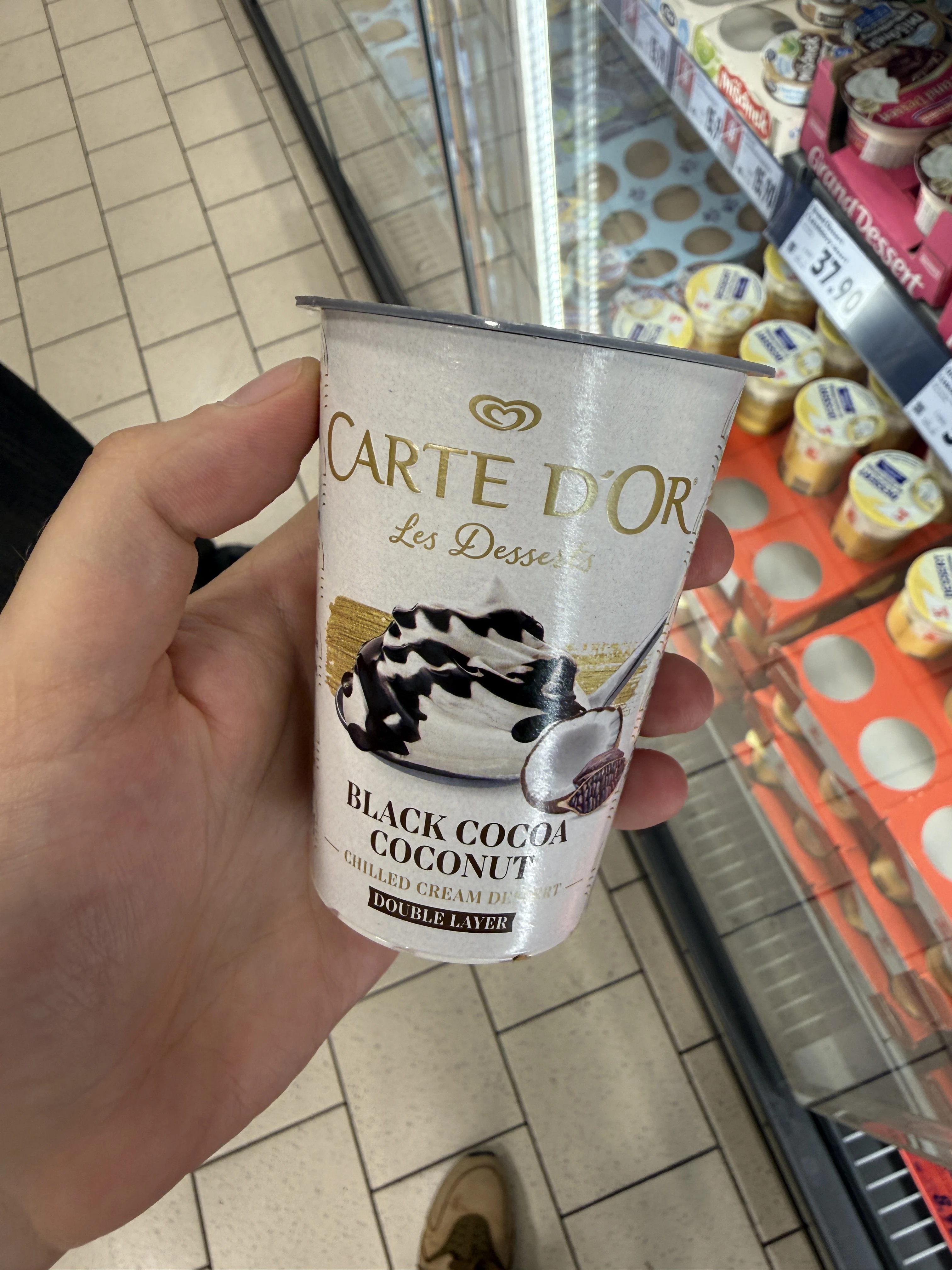 Carte d’Or Les Desserts Black Cocoa Coconut / Deser ze śmietany ukwaszonej kokos z czarnym kakao – kokos | 140g