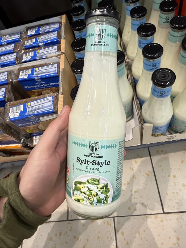 Taste of Deutschland Sylt-Style Dressing / Sos sałatkowy delikatnie pikantny z cebulą w stylu Sylt | 495ml