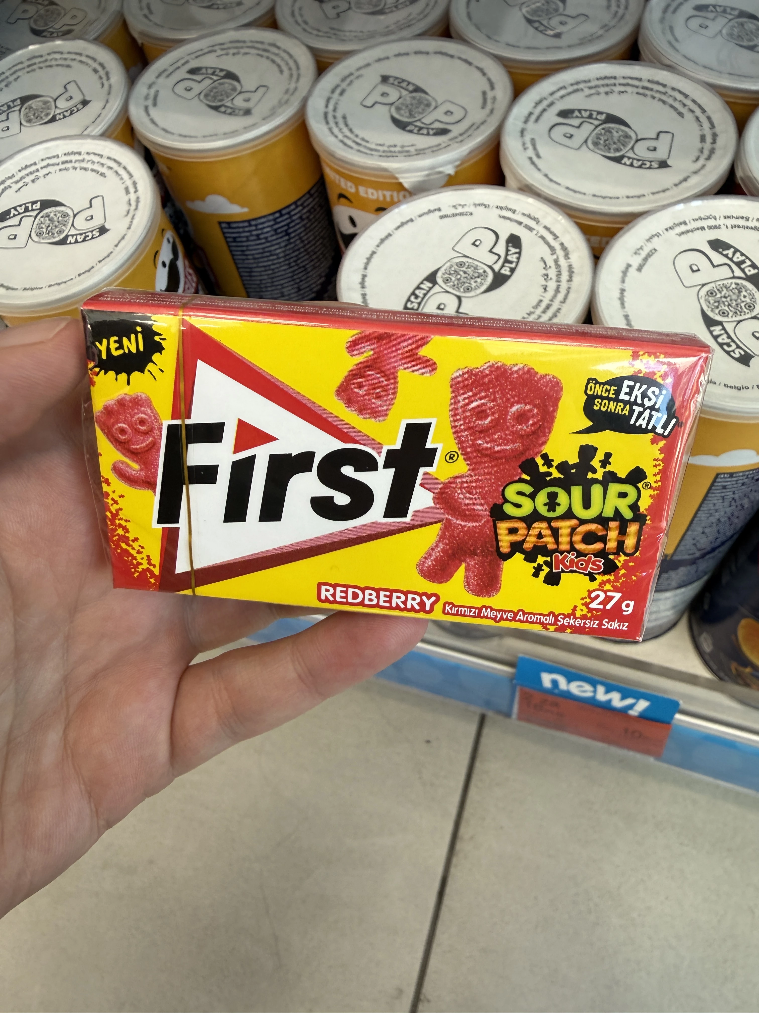 First Sour Patch Kids Redberry / bezcukrowa guma do żucia o smaku owoców leśnych | 27g