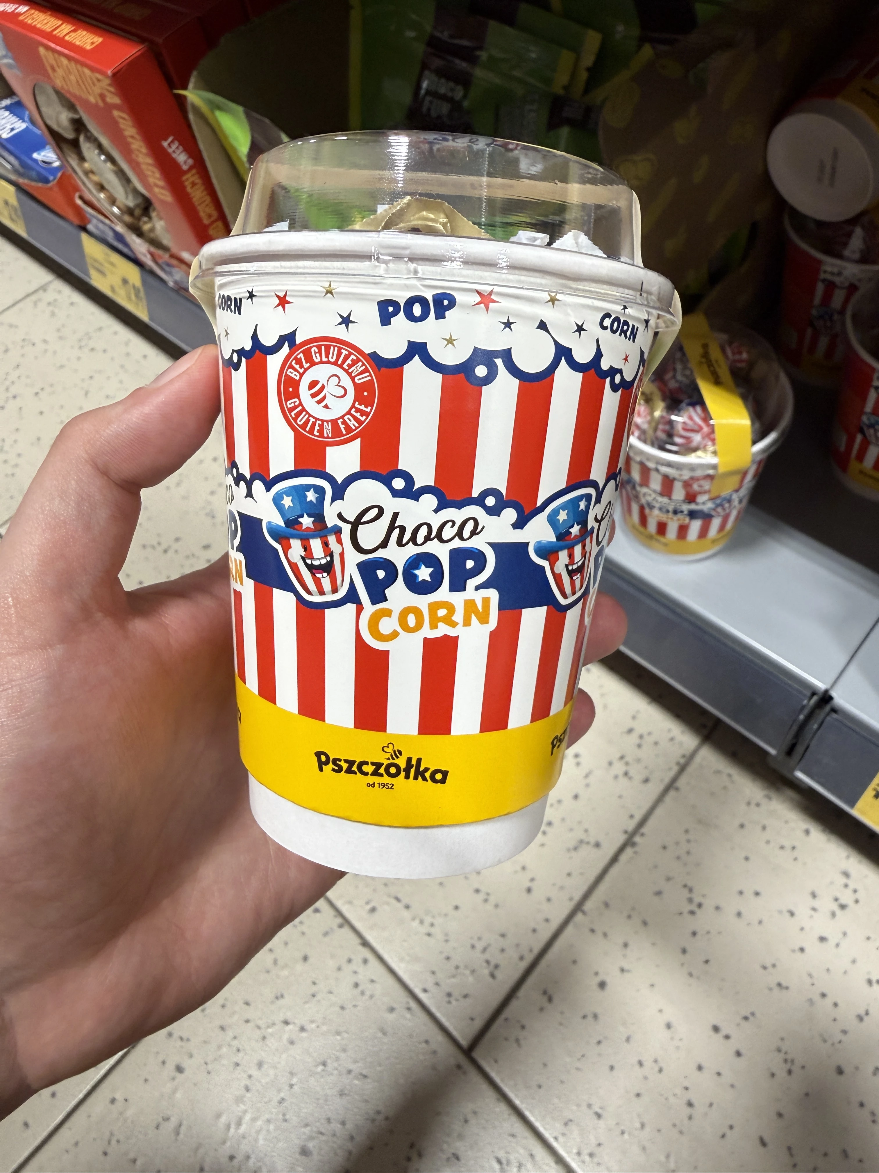 Pszczółka Choco Pop Corn Czekoladki z nadzieniem o smaku popcornu | 135g