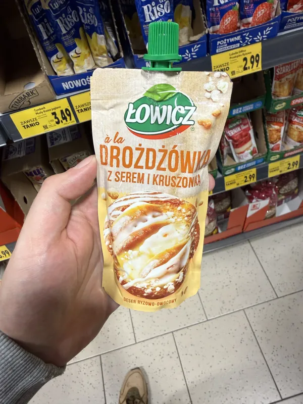 Łowicz à la Drożdżówka z serem i kruszonką Deser ryżowo-owocowy | 100g