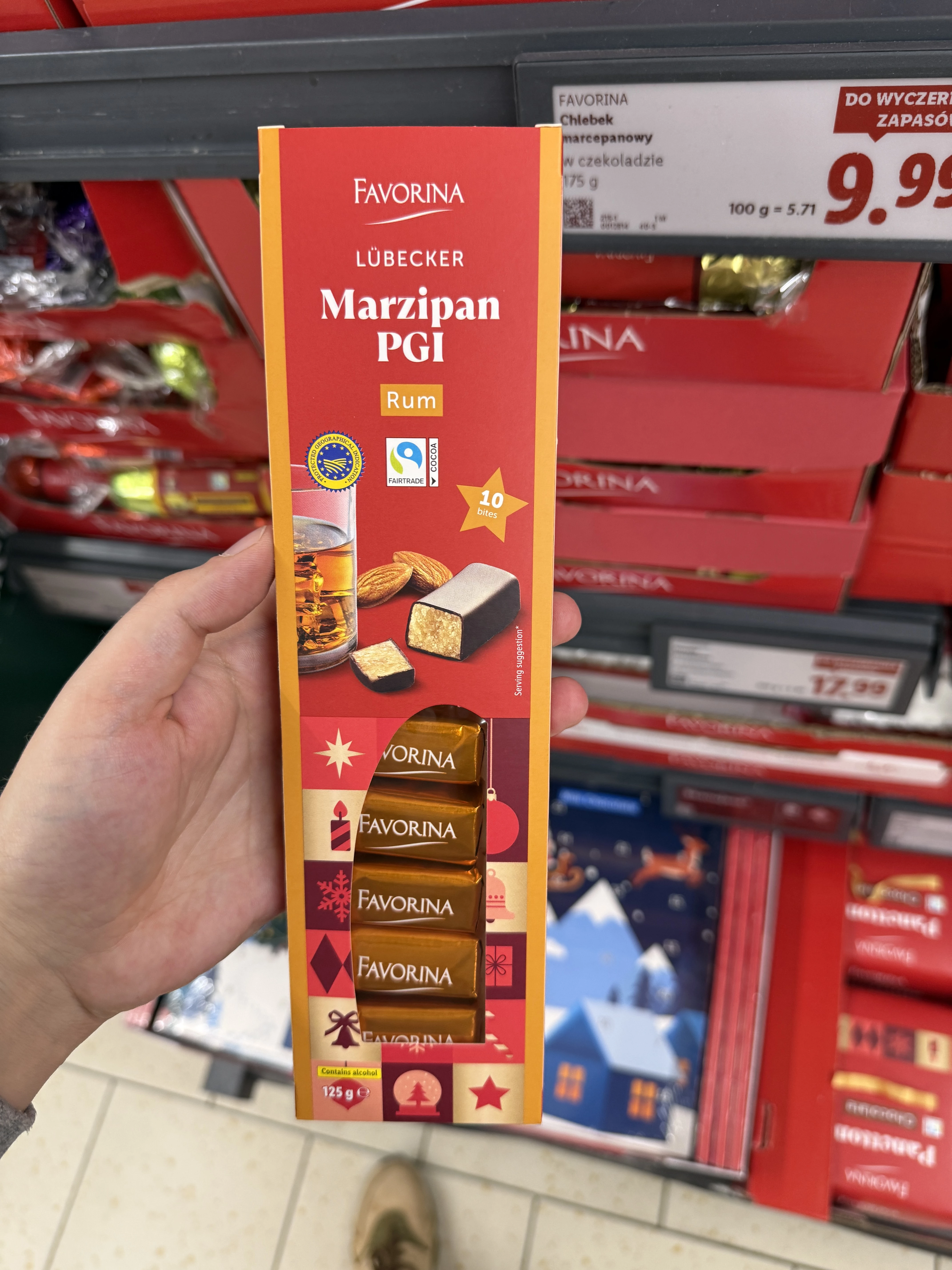 Favorina Lübecker Marzipan PGI Rum / Marcepan lubecki z rumem w czekoladzie deserowej | 125g
