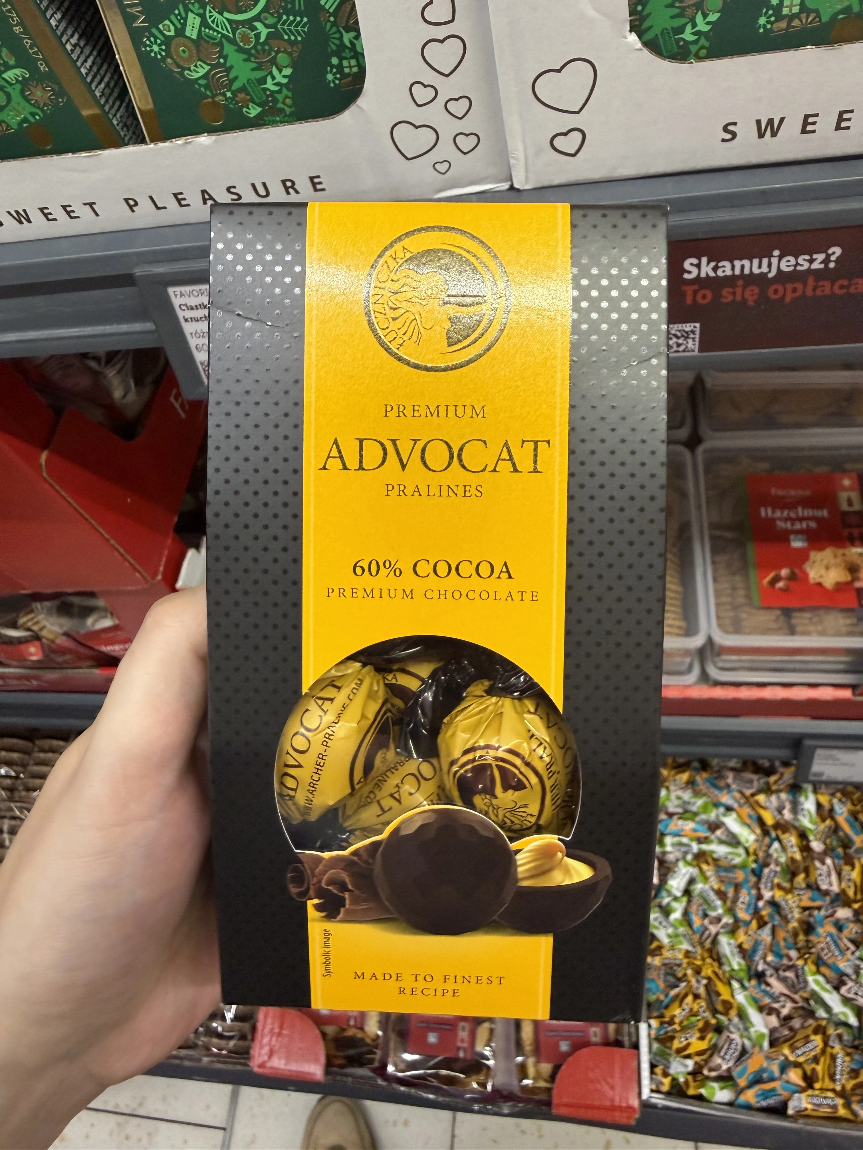 Łuczniczka Premium Advocat Pralines | 100g