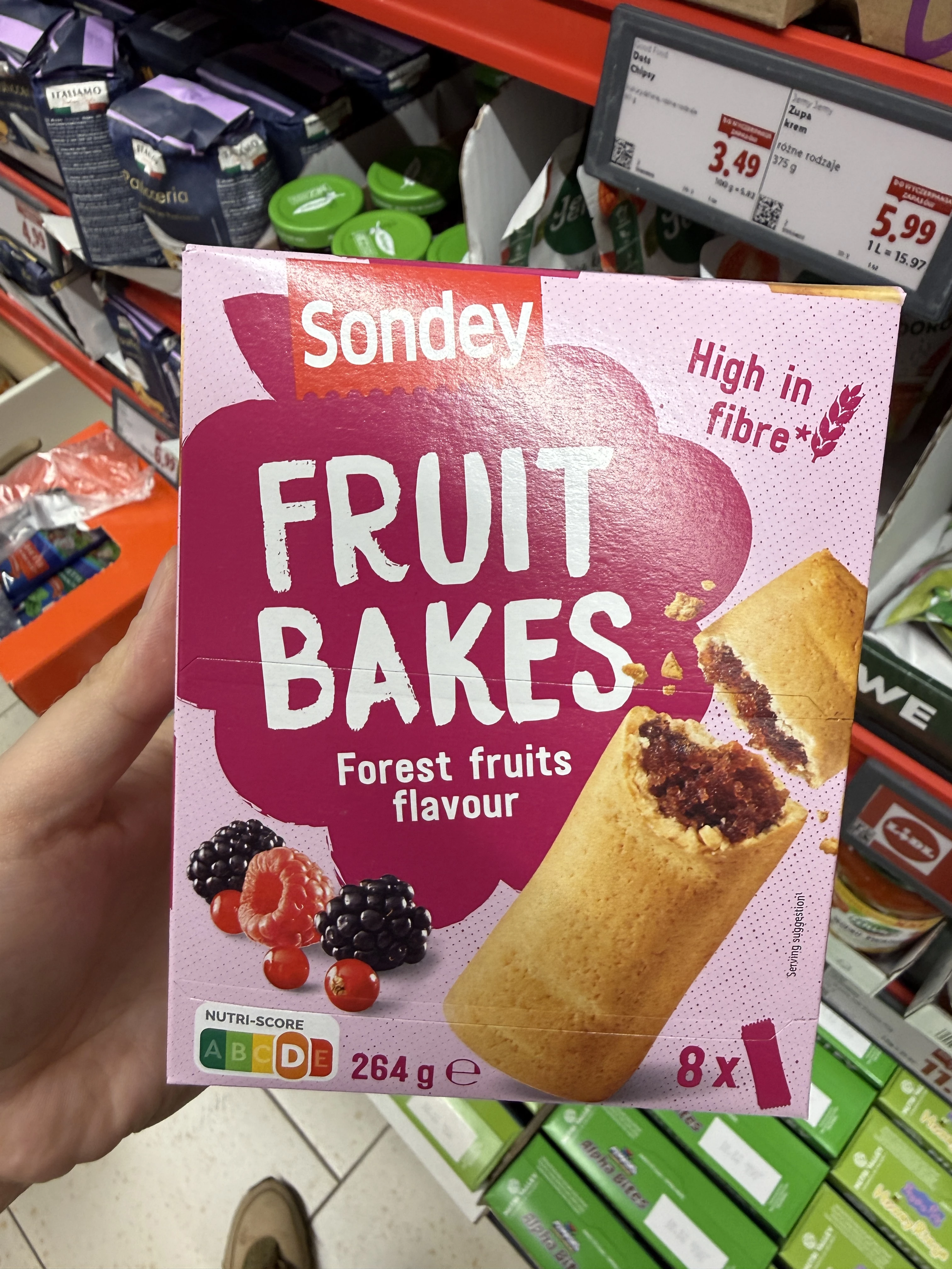 Sondey Fruit Bakes Forest Fruits Flavour / Baton z nadzieniem o smaku owoców leśnych | 264g