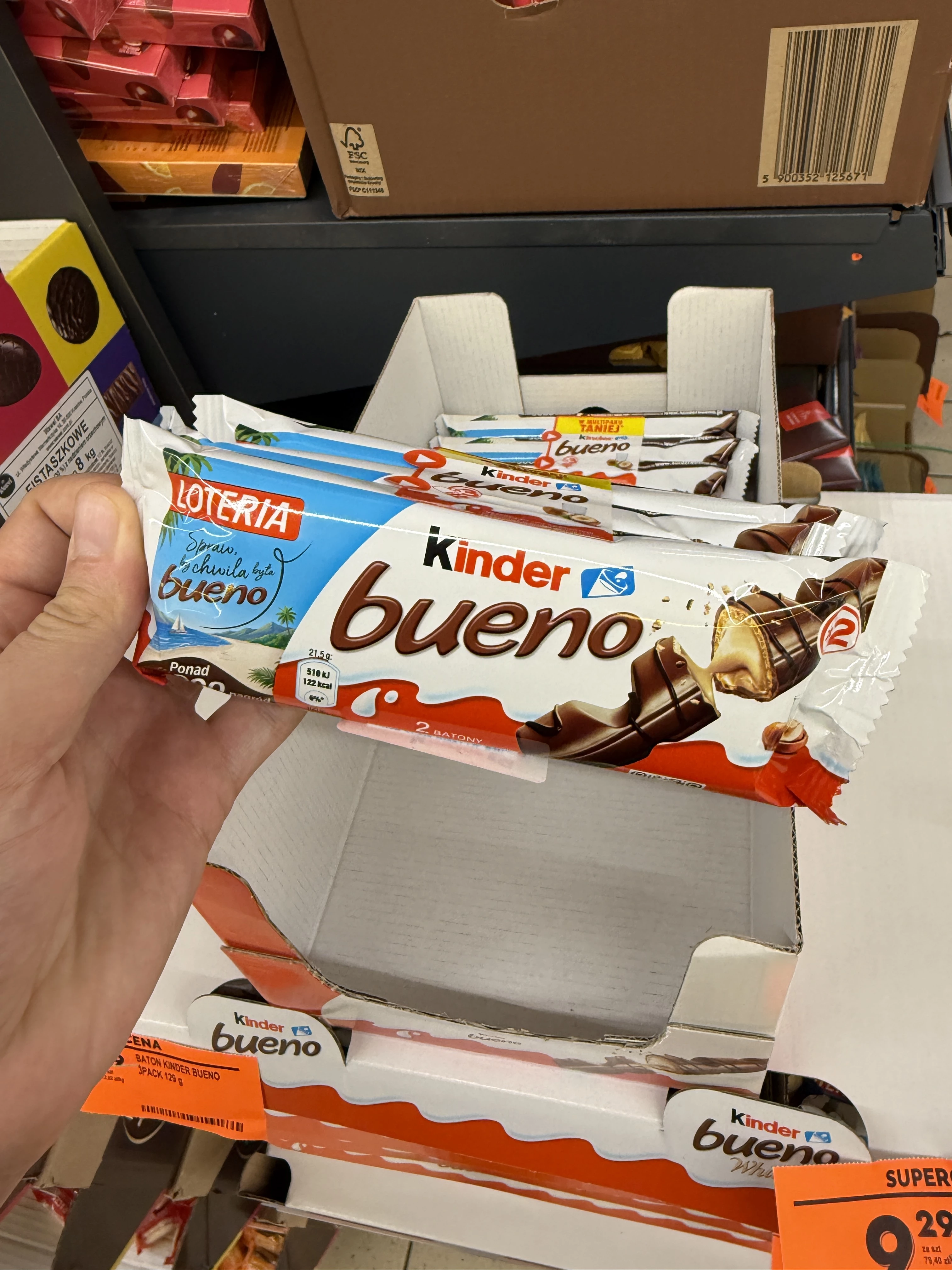 Kinder Bueno LOTERIA Sprawdź, by chwila była bueno Multipack zbiorczy | 129g