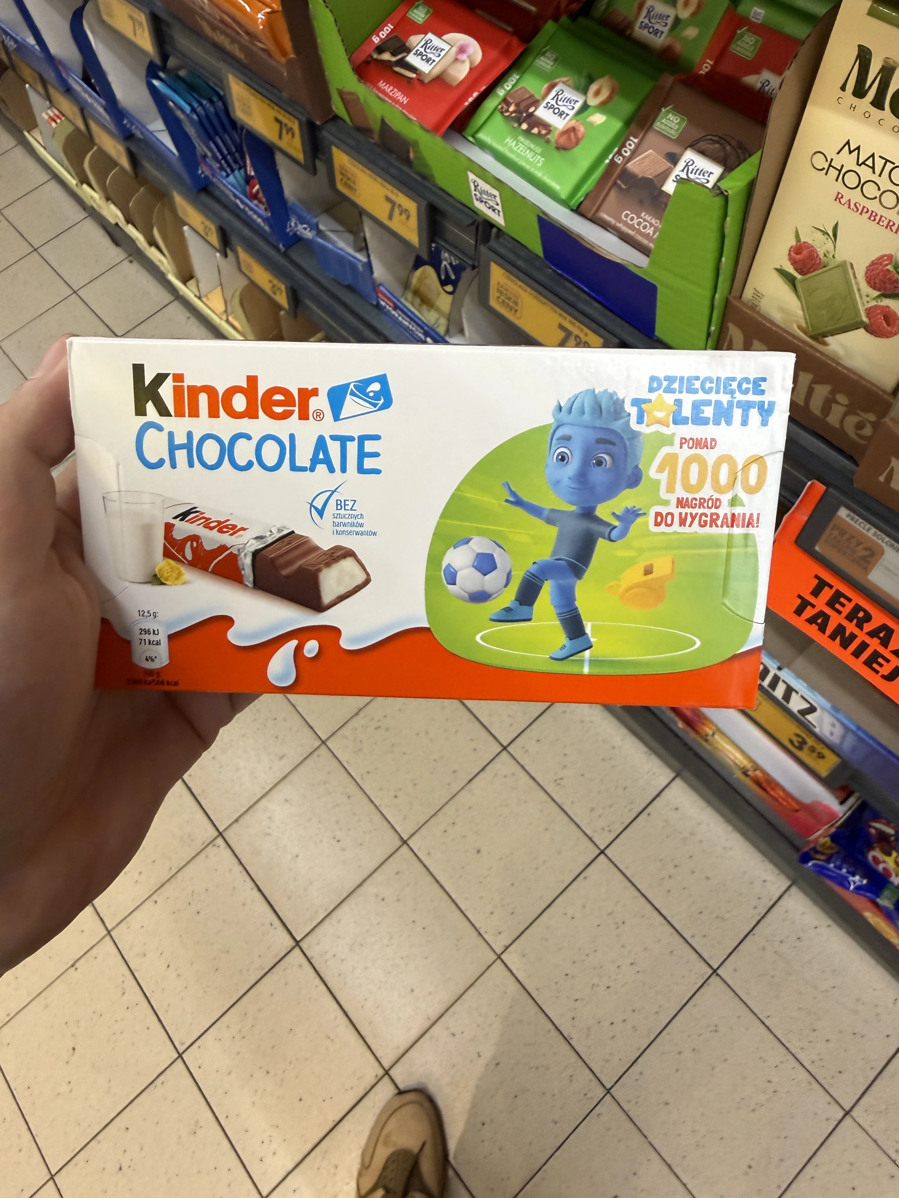 Kinder Chocolate Dziecięce Talenty 8 batoników (piłka nożna) | 100g