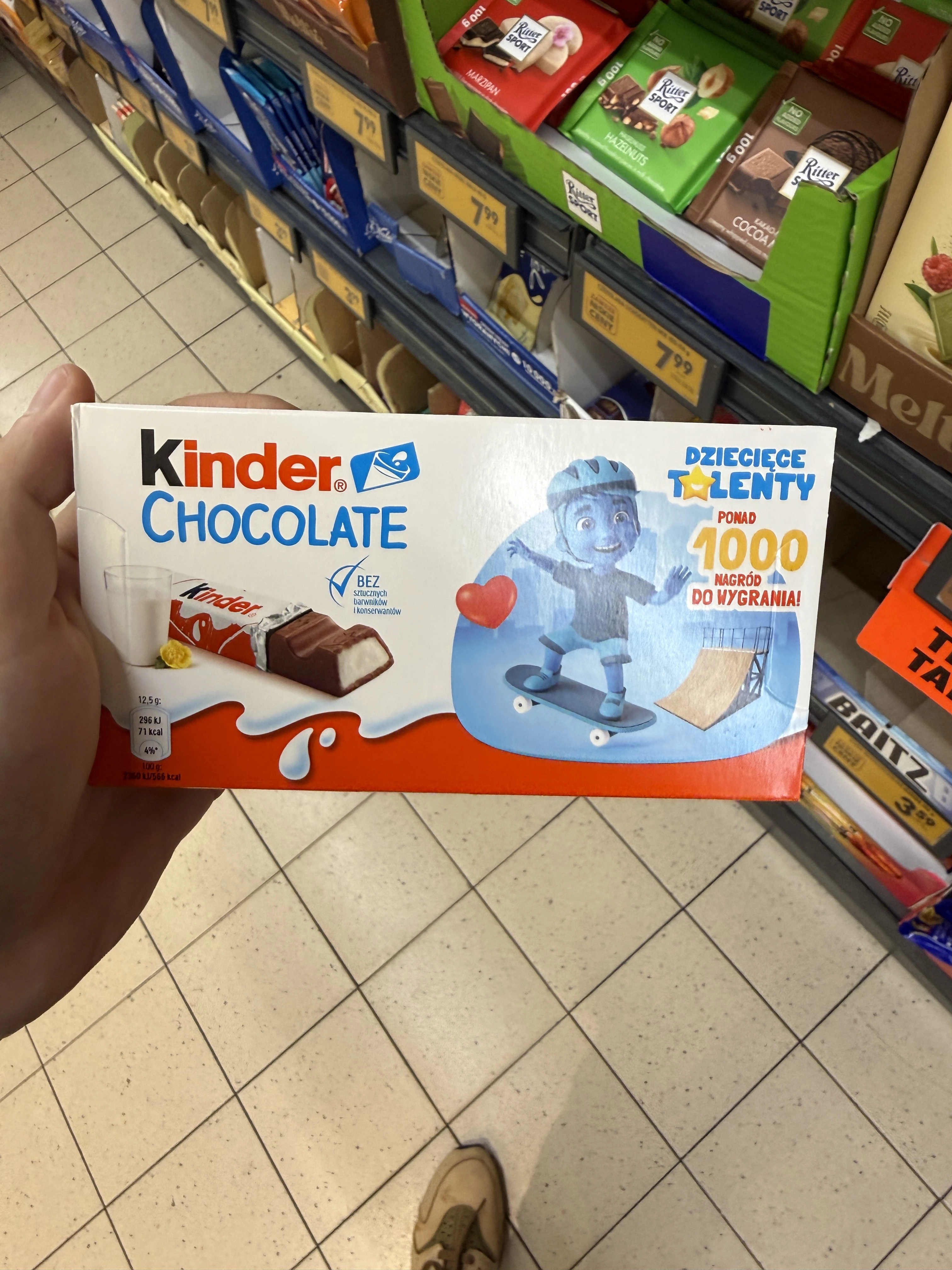 Kinder Chocolate Dziecięce Talenty 8 batoników (deskorolka) | 100g