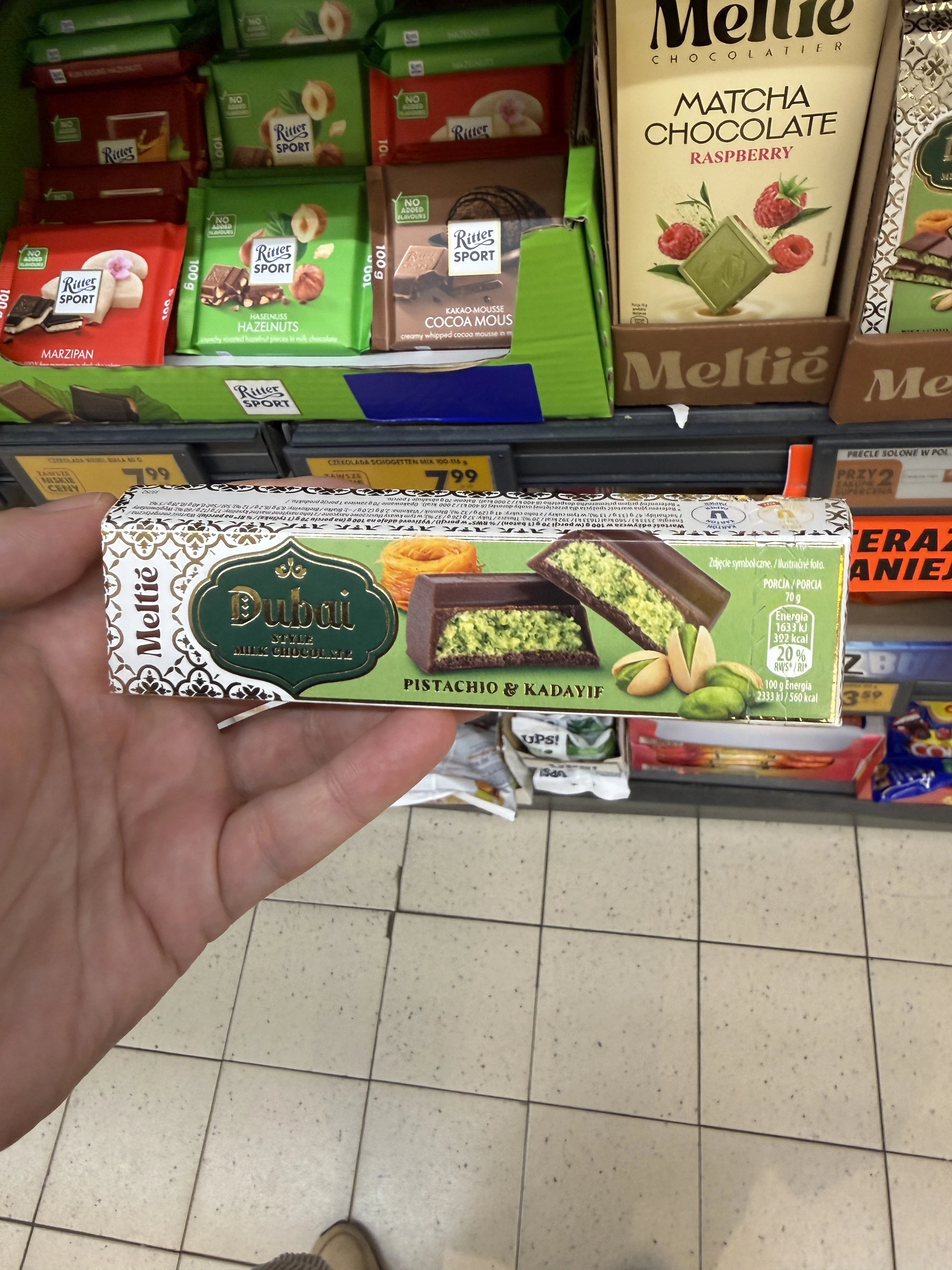 Meltié Dubai Style Milk Chocolate Pistachio & Kadayif | 70g
