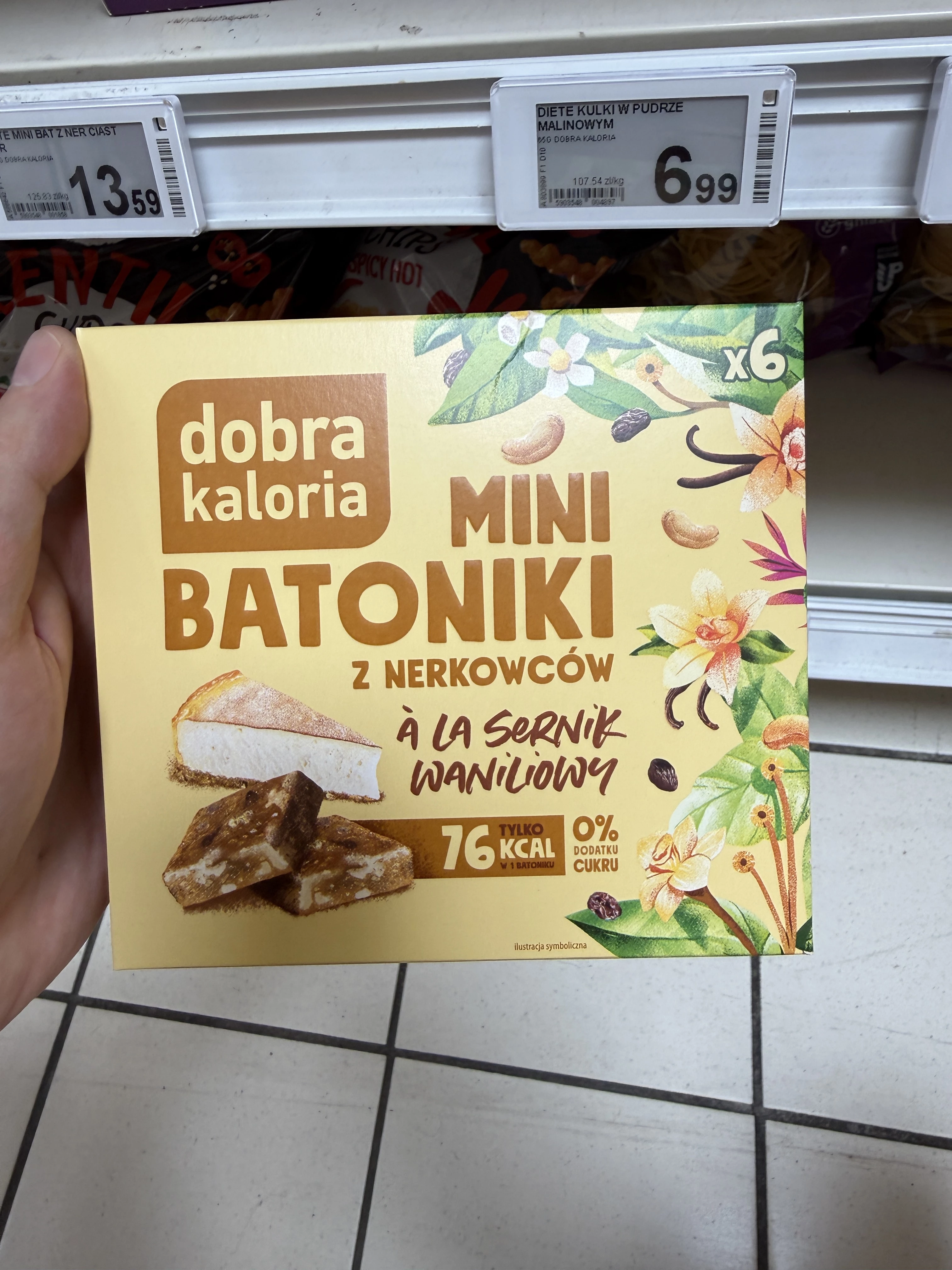 Dobra Kaloria Mini batoniki z nerkowców à la sernik waniliowy | 102g