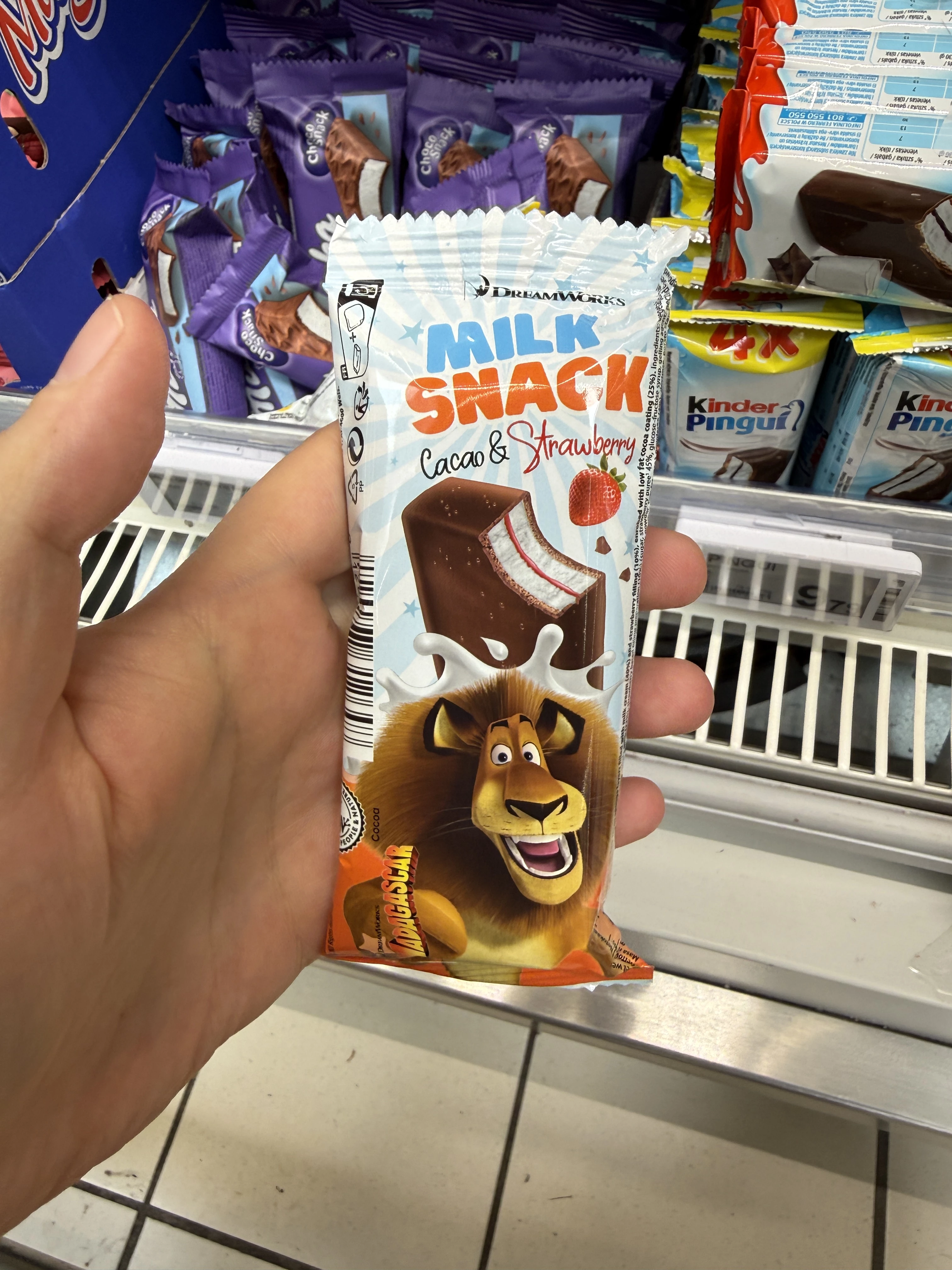 Milk Snack Cacao & Strawberry DreamWorks Madagascar | 30g