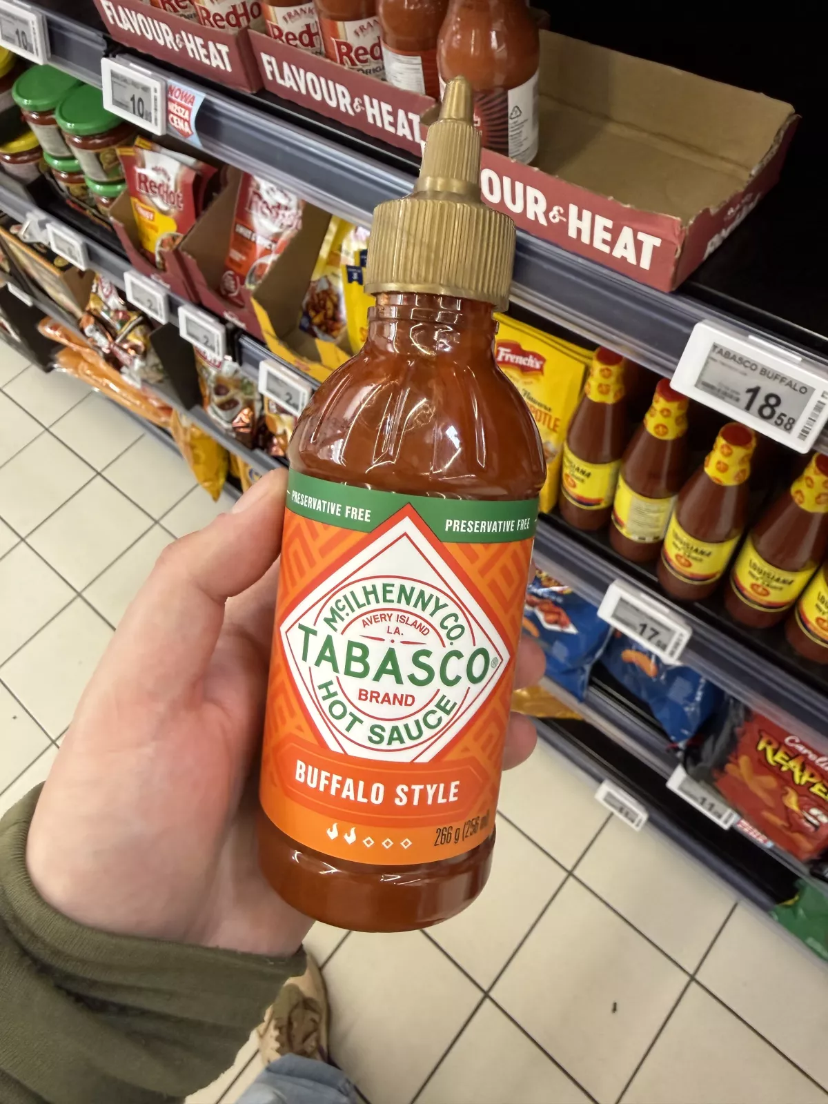 Tabasco Buffalo Style Hot Sauce | 266g / 256ml