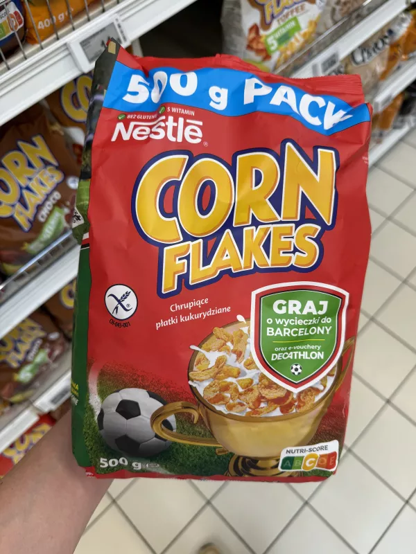Nestlé Corn Flakes płatki kukurydziane (edycja piłkarska) | 500g