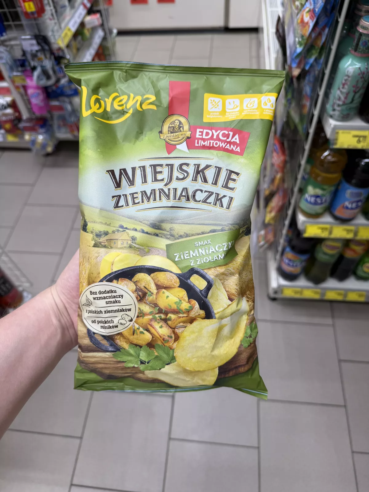 Lorenz Wiejskie Ziemniaczki smak Ziemniaczki z ziołami (edycja limitowana) | 130g