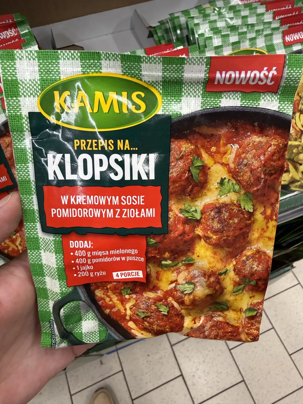 Kamis Przepis na… Klopsiki w kremowym sosie pomidorowym z ziołami | 35g
