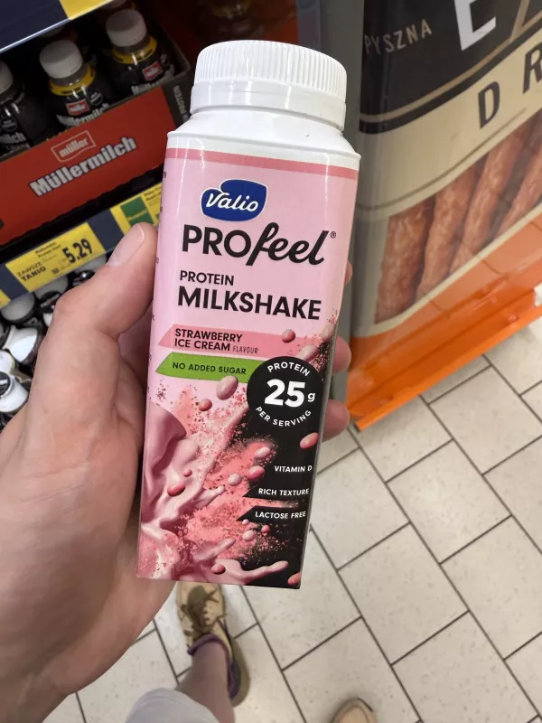 Valio PROfeel Protein Milkshake Strawberry Ice Cream Flavour (oznaczenie Protein 25g) | 250ml