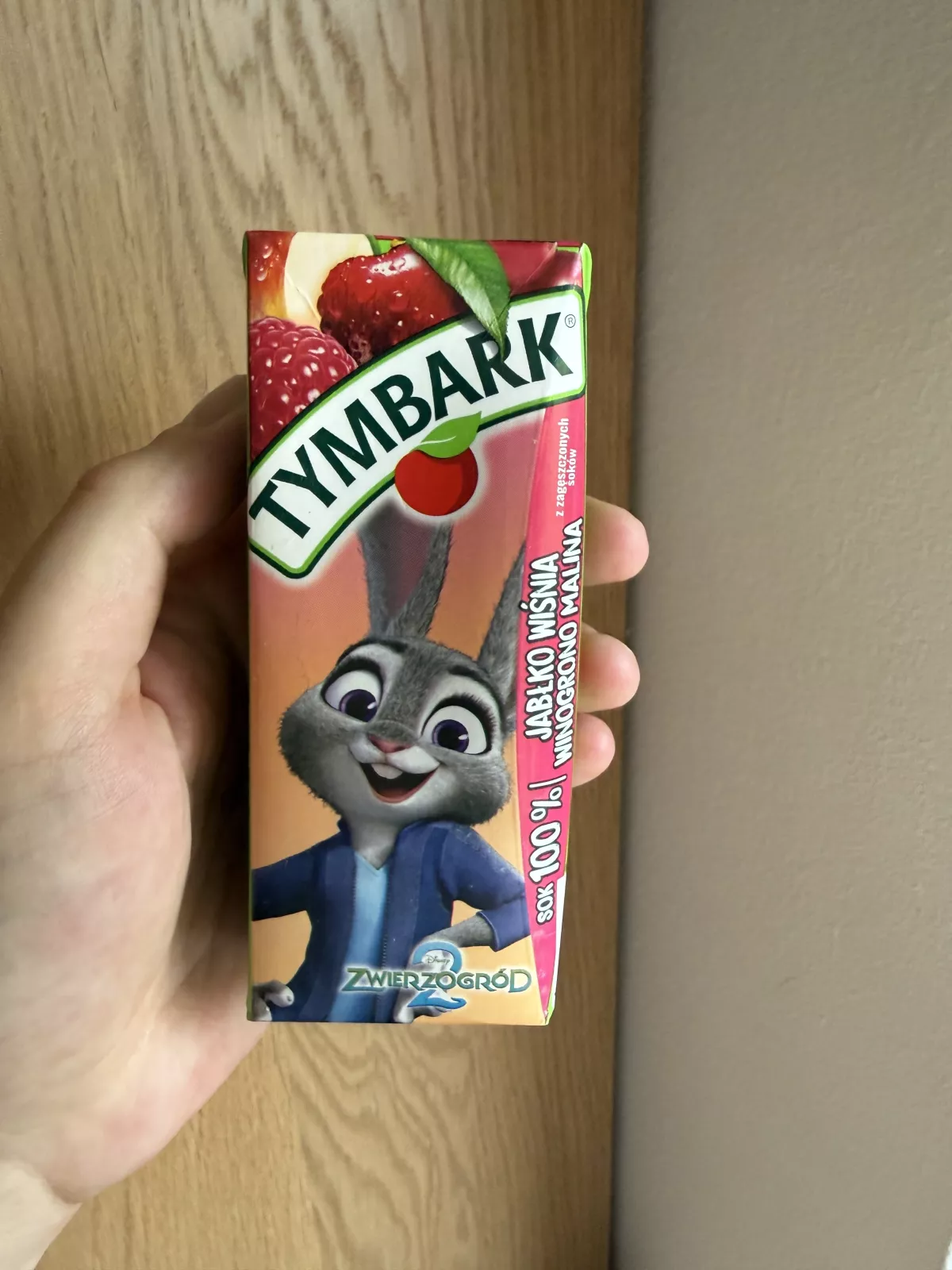 Tymbark Sok 100% Jabłko Wiśnia Winogrono Malina / Disney Zwierzogród 2 | 200ml