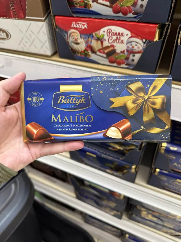Bałtyk Malibo Czekolada z nadzieniem o smaku rumu Malibu | 152g