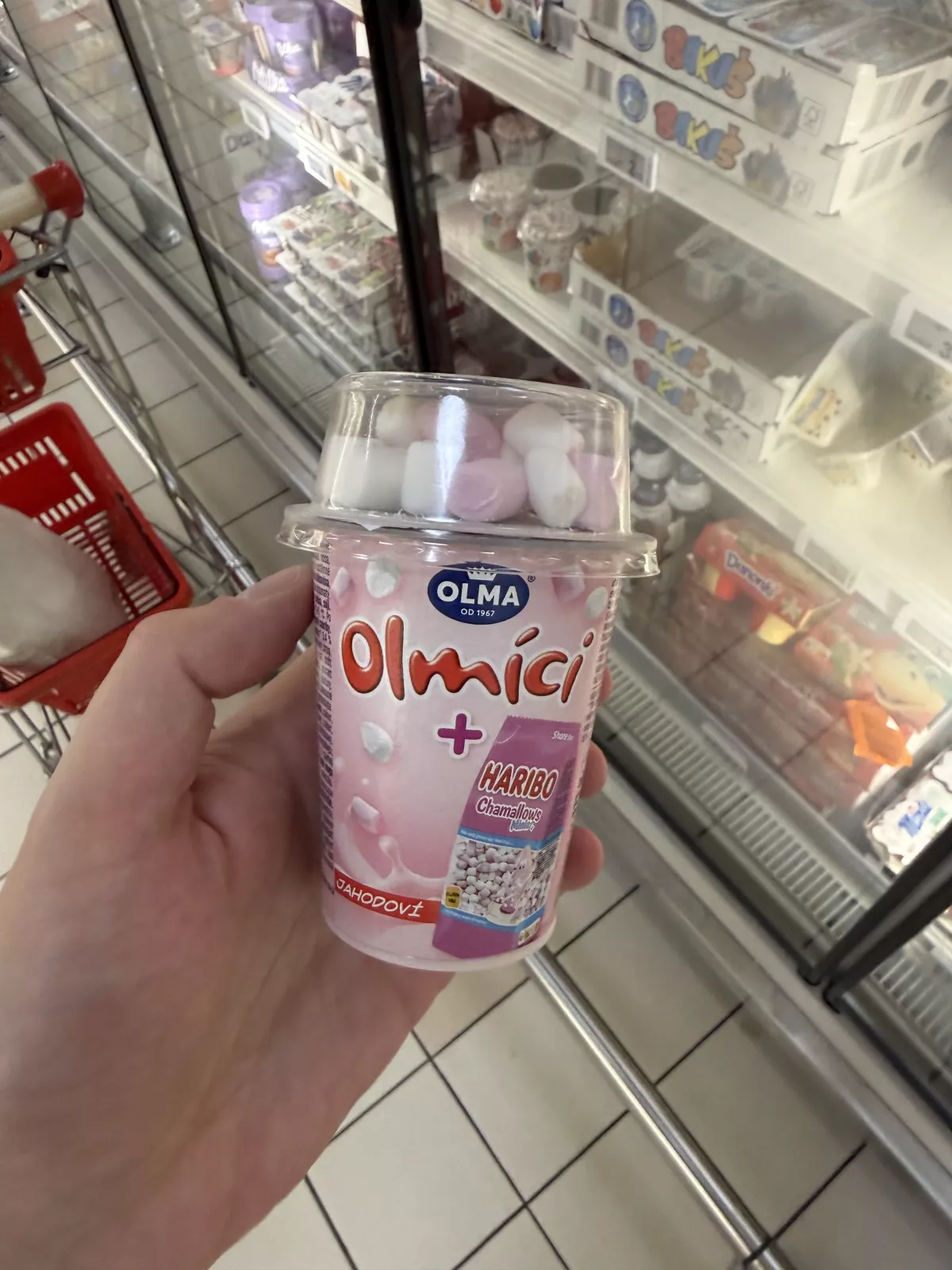 Olma Olmíci + Haribo Chamallows Minis Jahodoví / Jogurt truskawkowy z piankami | 111g