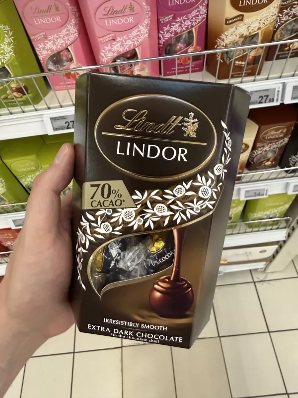 Lindt Lindor Extra Dark 70% Cacao | 200g