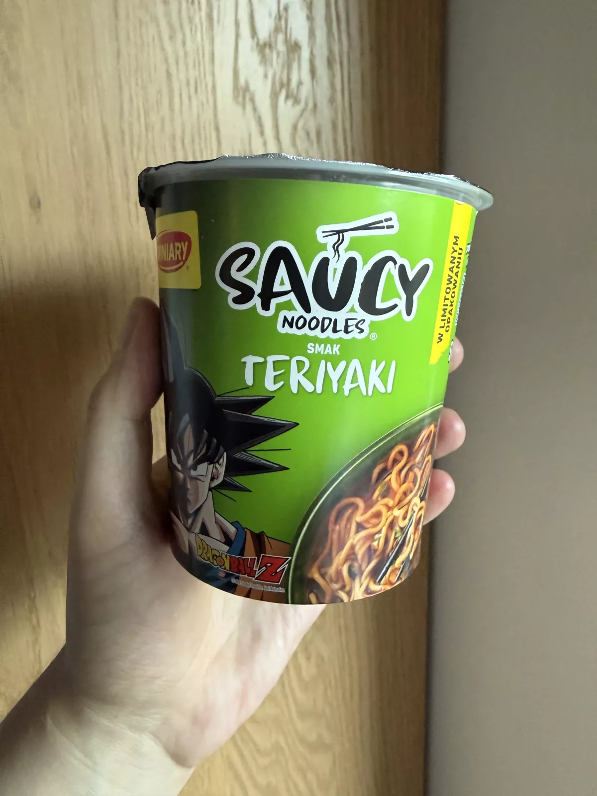Winiary Saucy Noodles smak Teriyaki Dragon Ball Z | 75g
