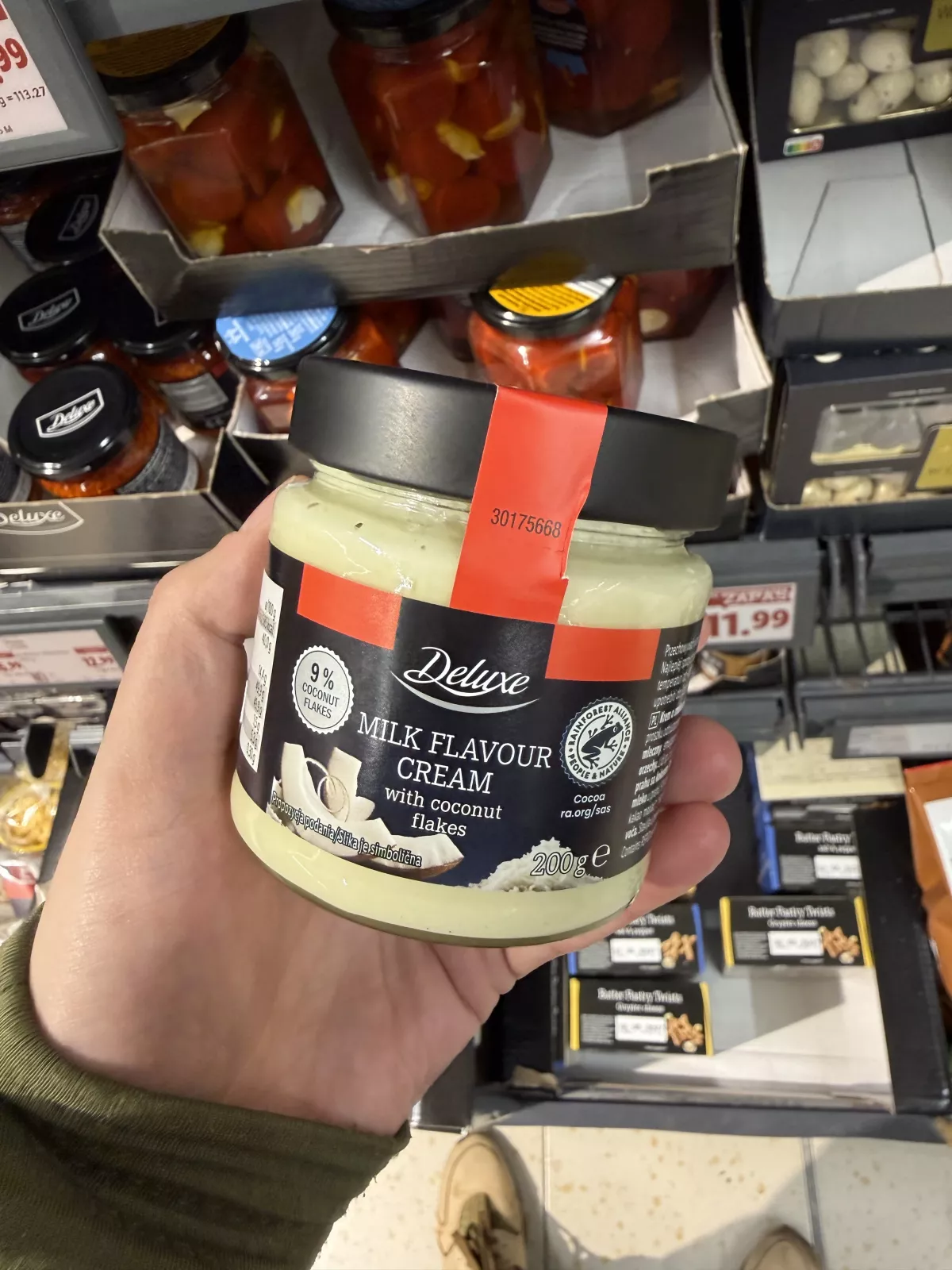 Deluxe Milk Flavour Cream with coconut flakes / Krem o smaku mlecznym z wiórkami kokosowymi | 200g