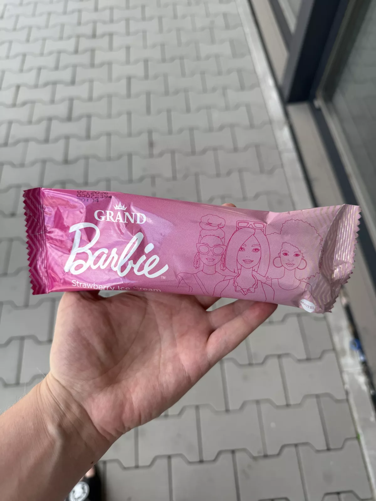 Koral Grand Barbie Strawberry Ice Cream / Lody truskawkowe w polewie jogurtowej | 65g / 90ml