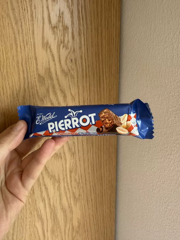 E. Wedel Pierrot Baton orzechowy arachidowy w mlecznej czekoladzie | 40g