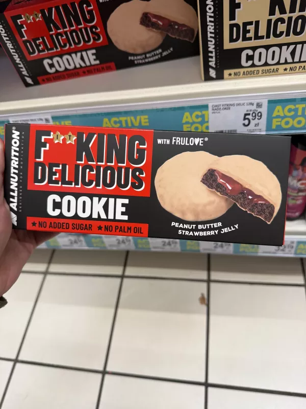 Allnutrition F**king Delicious No Added Sugar Cookie Peanut Butter Strawberry Jelly / Ciastka kakaowe z nadzieniem truskawkowym w polewie arachidowej | 128g