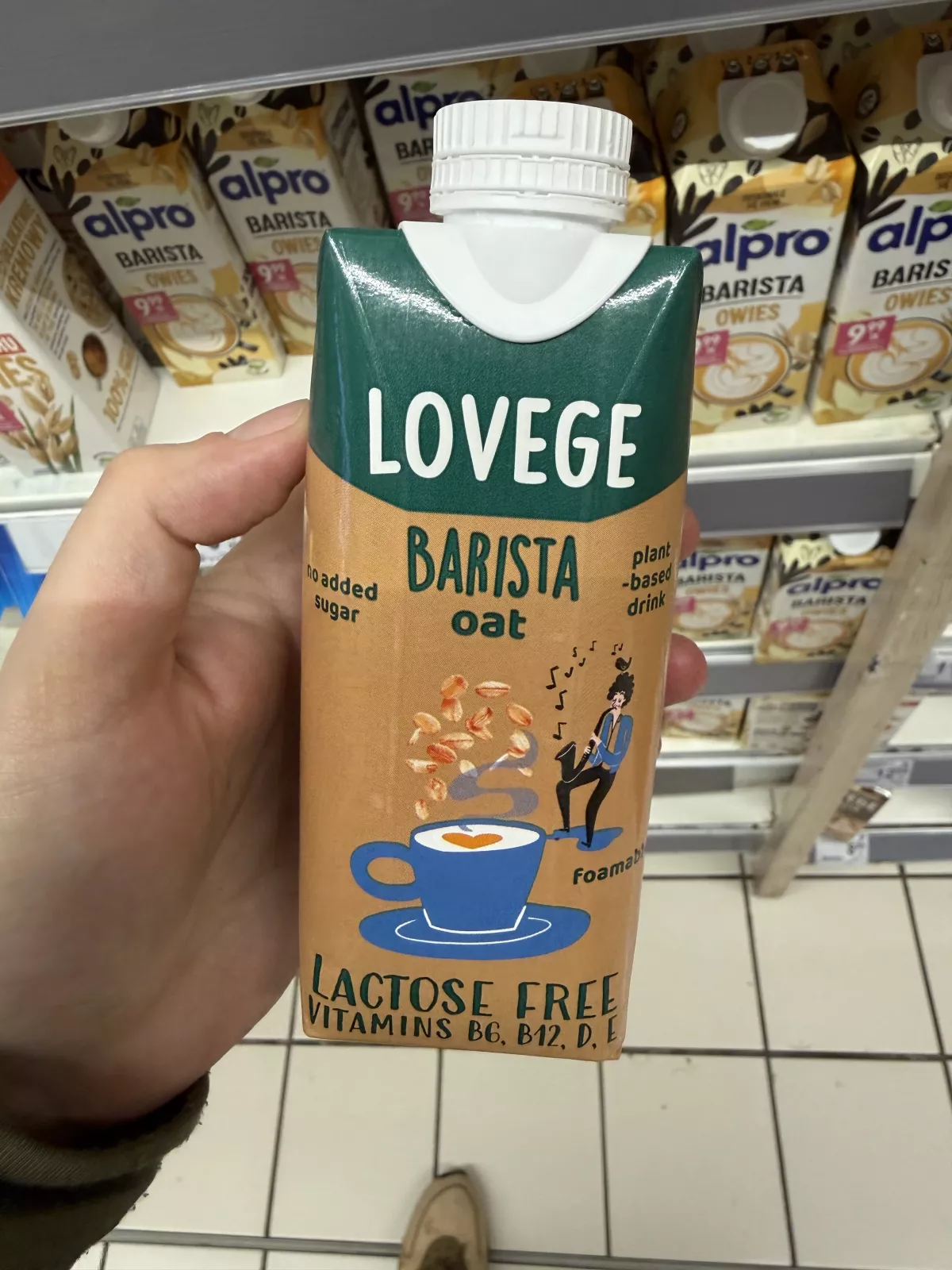 Lovege Barista Oat / Napój owsiany Barista z witaminami | 330ml