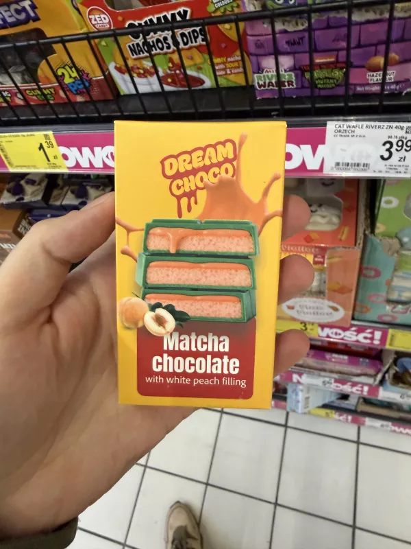 Dream Choco Matcha chocolate with white peach filling | 75g
