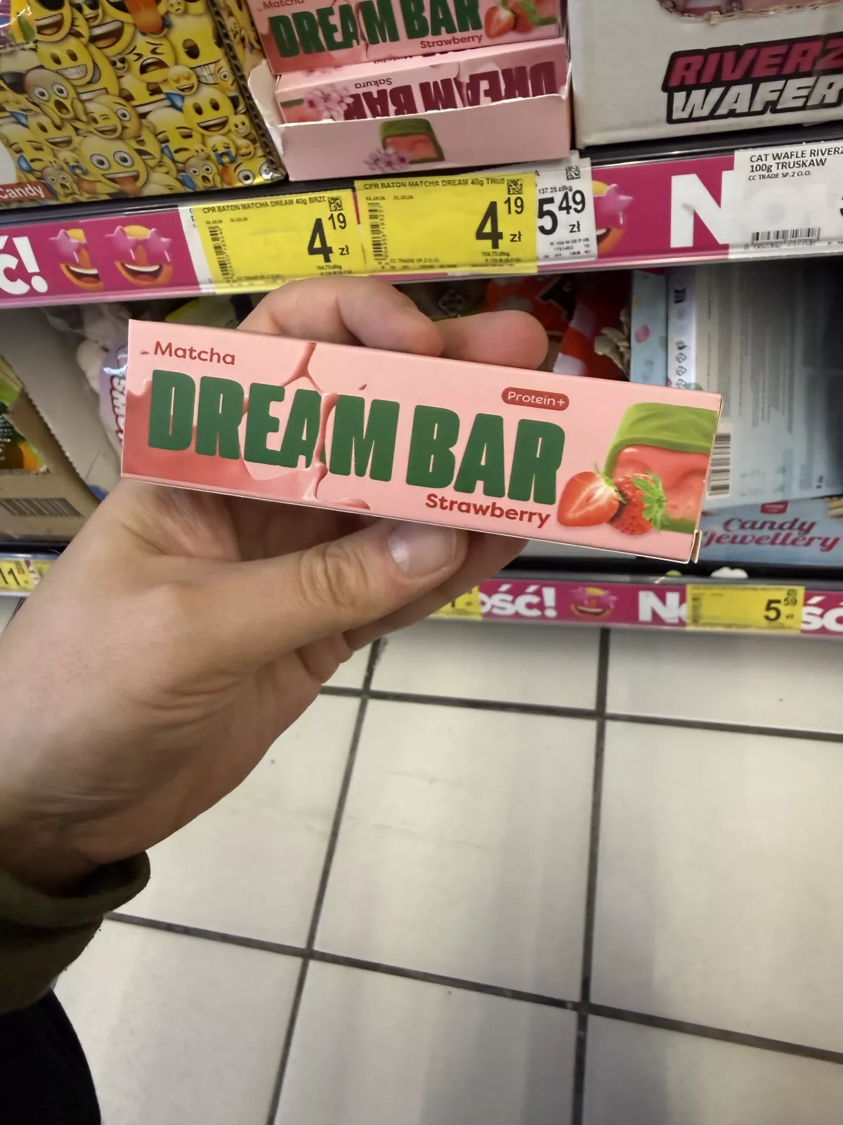 Matcha Dream Bar Strawberry / Baton z białej czekolady z matchą i nadzieniem truskawkowym | 40g