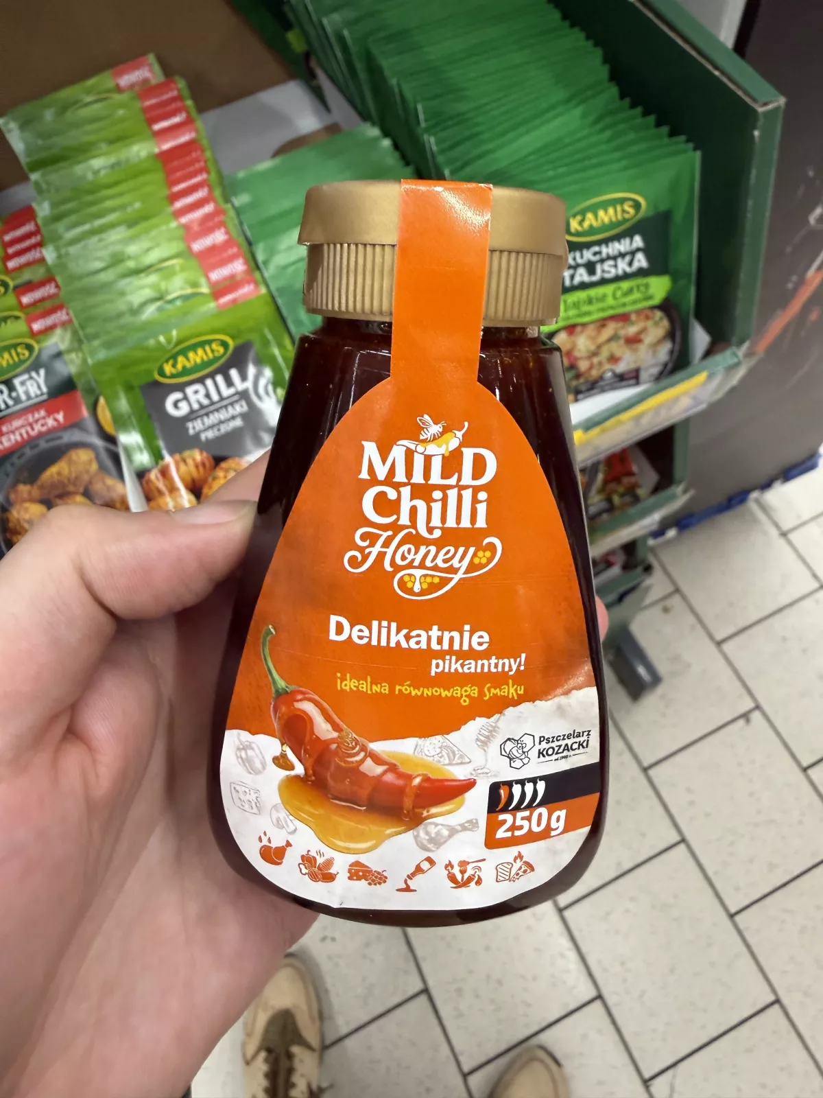 Pszczelarz Kozacki Mild Chilli Honey delikatnie pikantny miód z chili i przyprawami | 250g