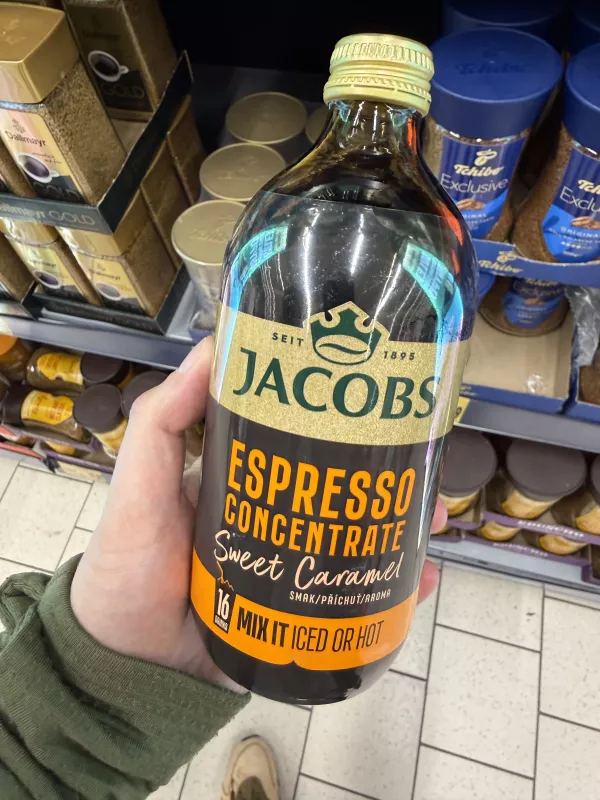 Jacobs Espresso Concentrate Sweet Caramel / Skoncentrowany napój kawowy o smaku karmelowym | 485ml