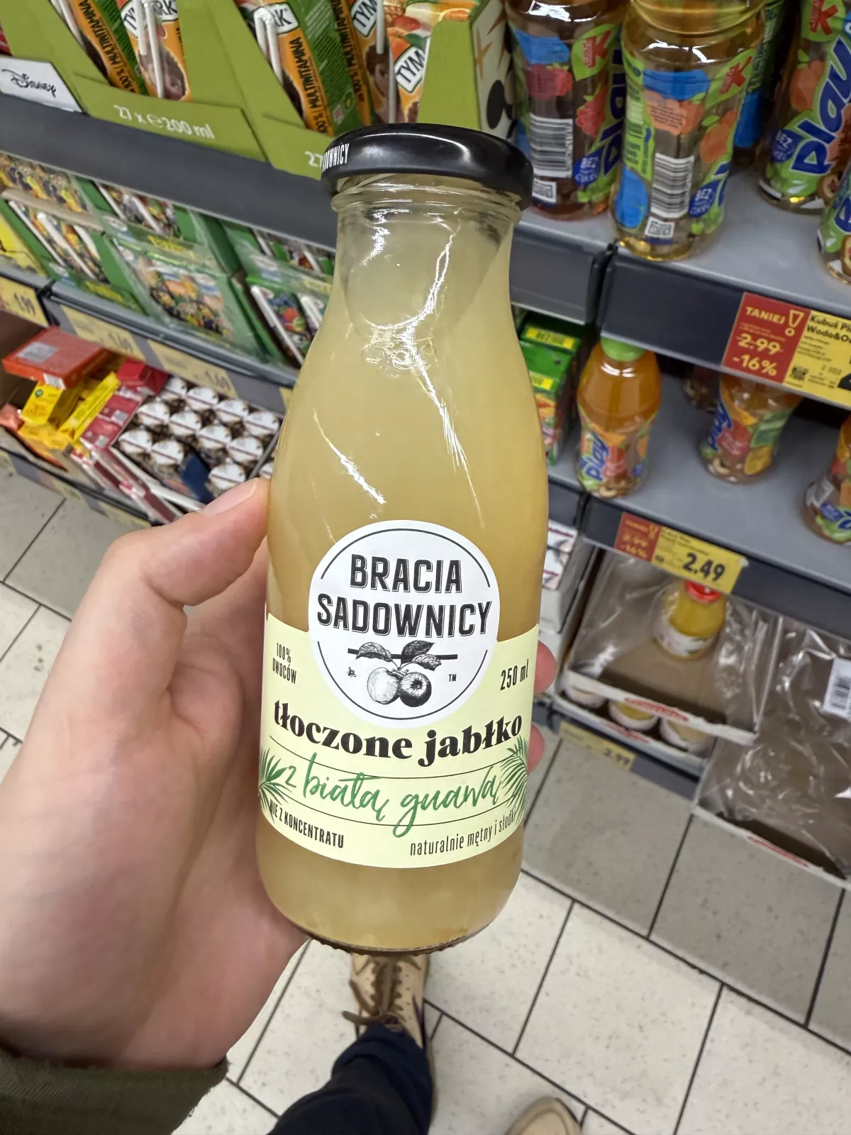 Bracia Sadownicy Tłoczone jabłko z białą guawą | 250ml