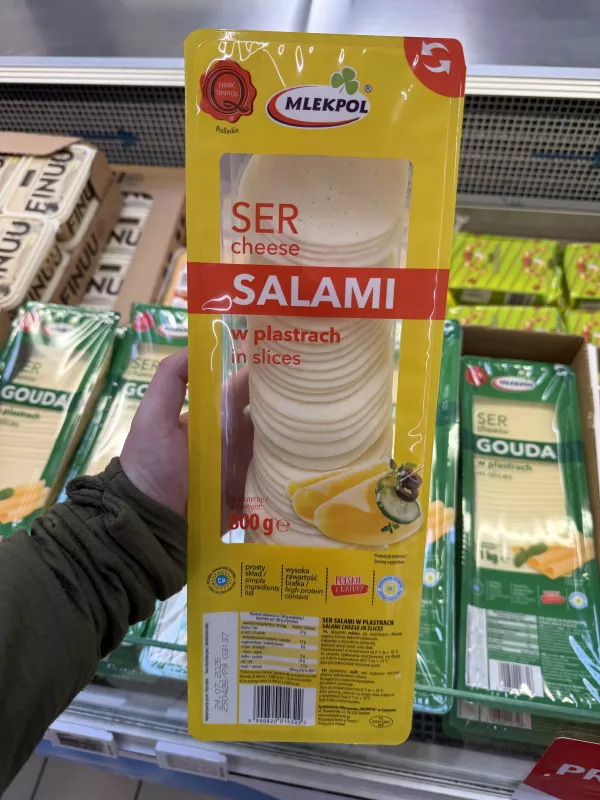 Mlekpol Ser Salami w plastrach | 800g