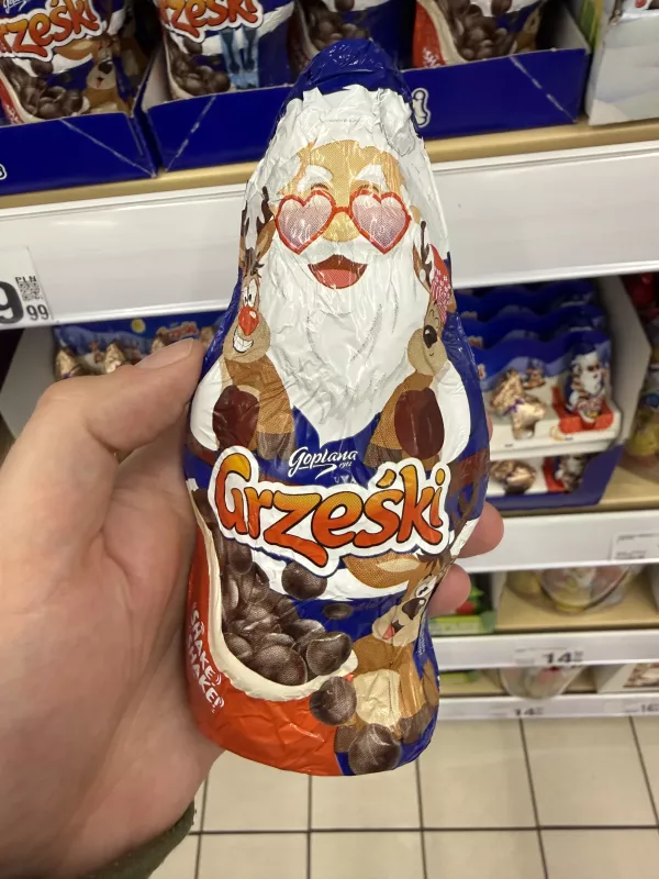 Grześki Mikołaj z czekolady mlecznej z drażami kakaowymi (okulary w serduszka) | 90g