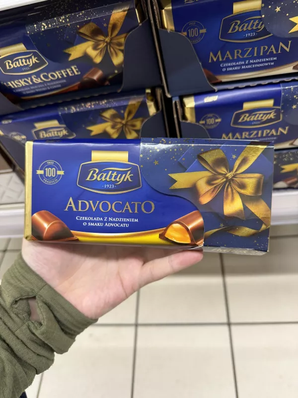 Bałtyk Advocato czekolada z nadzieniem o smaku advocatu | 153g