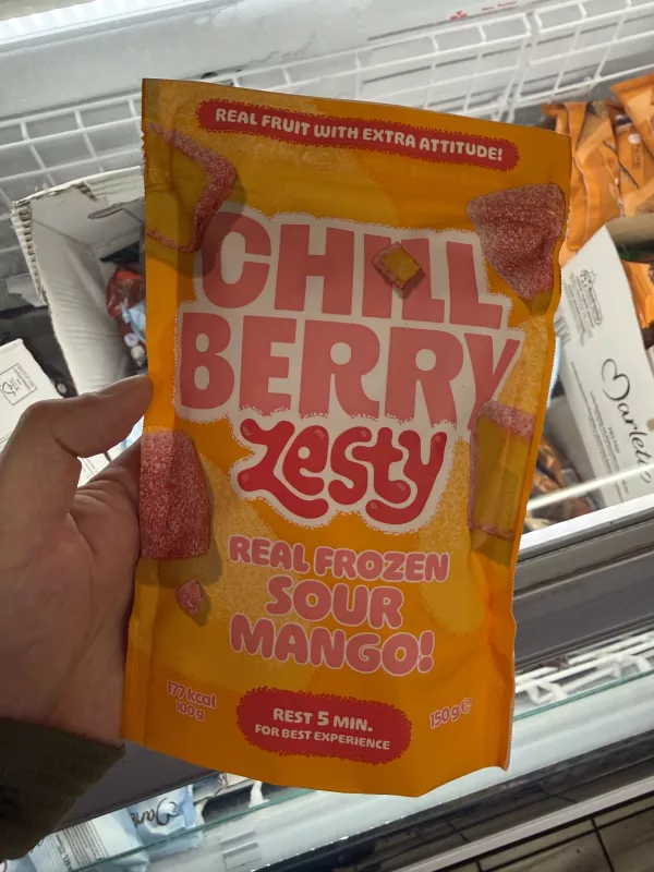 Chillberry Zesty Mrożone mango w kwaśnej otoczce o smaku brzoskwiniowym | 150g